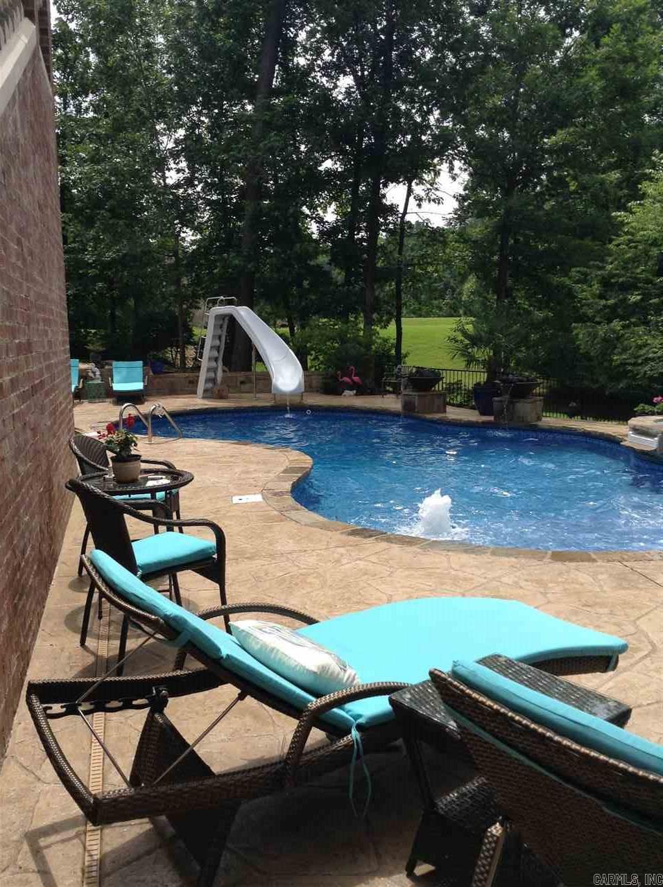 CHENAL DOWNS - Residential