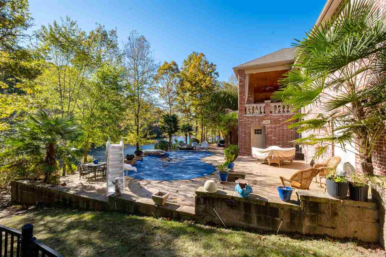 CHENAL DOWNS - Residential
