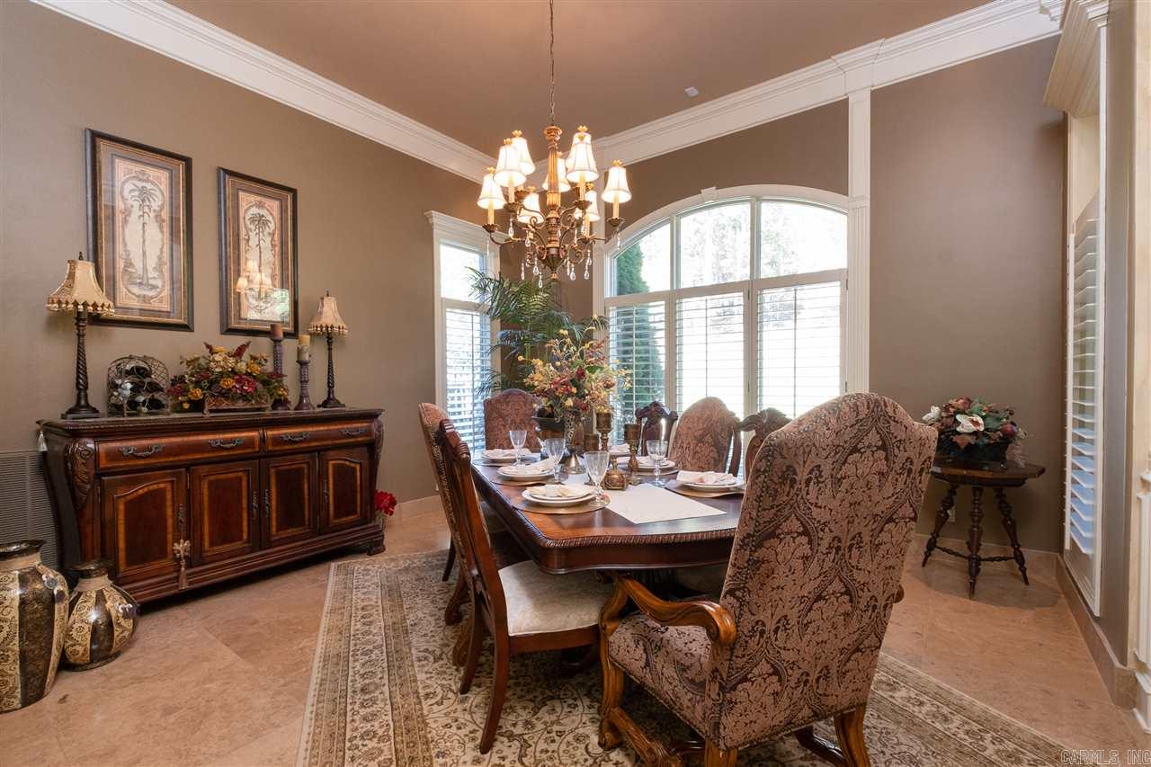 CHENAL DOWNS - Residential