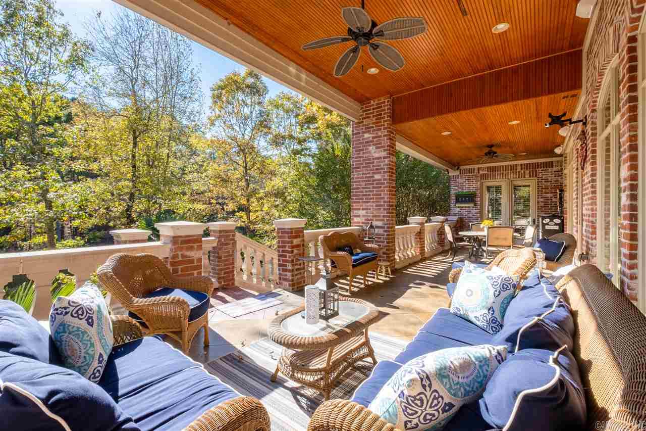 CHENAL DOWNS - Residential