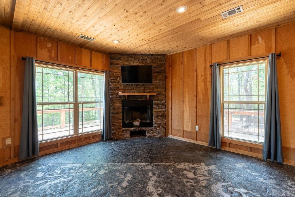 HILLTOP PLACE - COVE CREEK - Residential