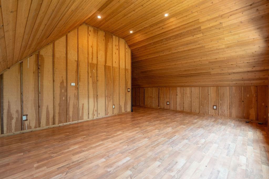 HILLTOP PLACE - COVE CREEK - Residential