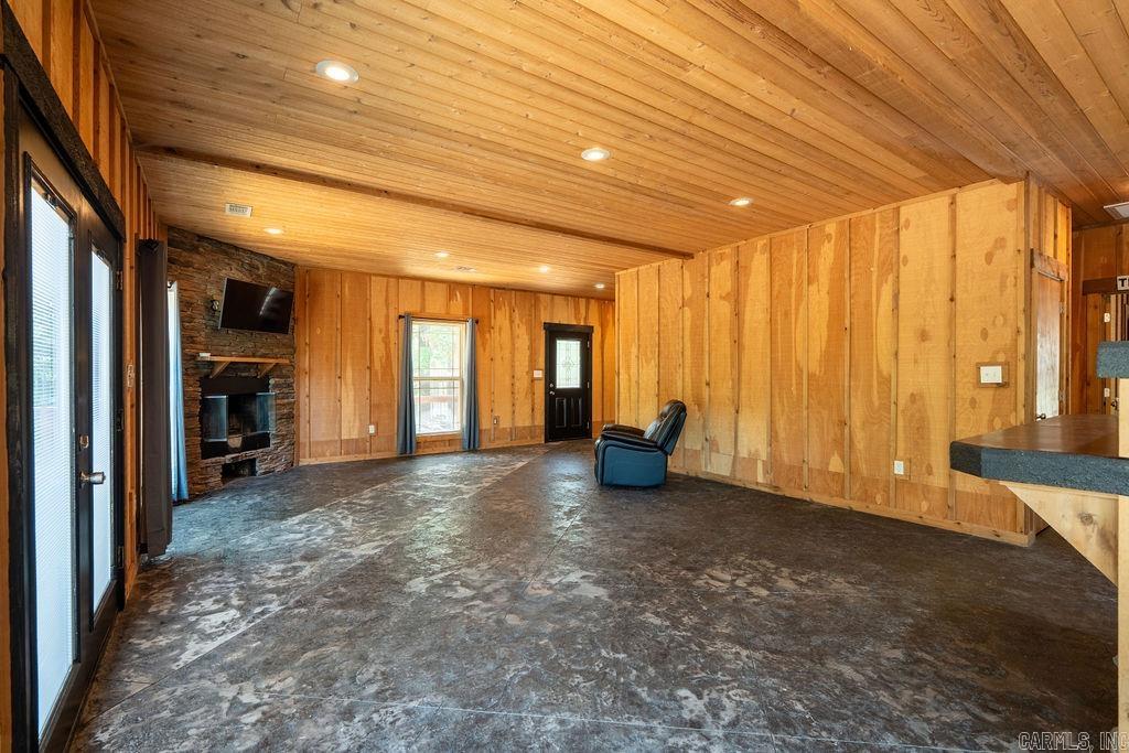 HILLTOP PLACE - COVE CREEK - Residential