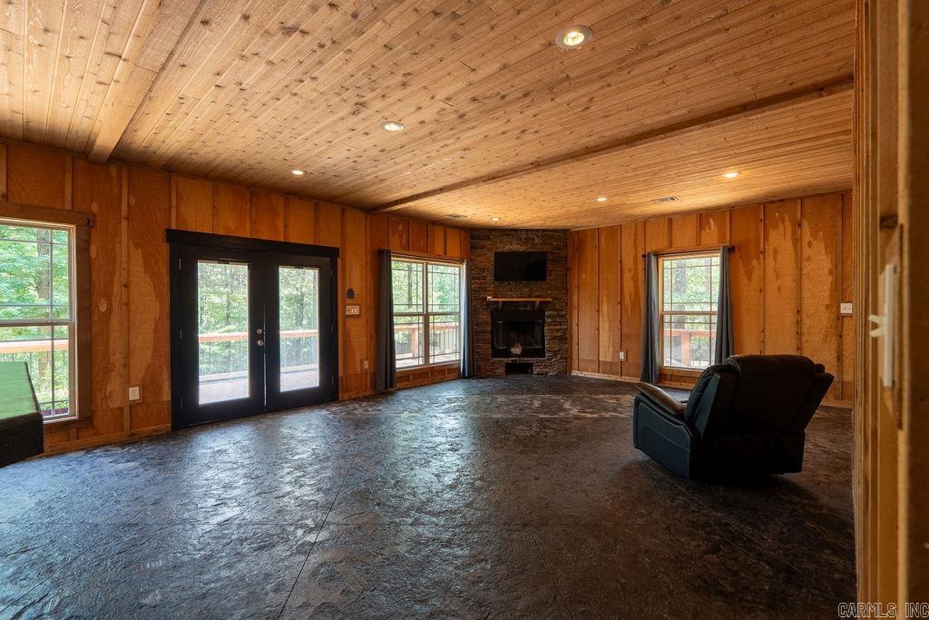 HILLTOP PLACE - COVE CREEK - Residential