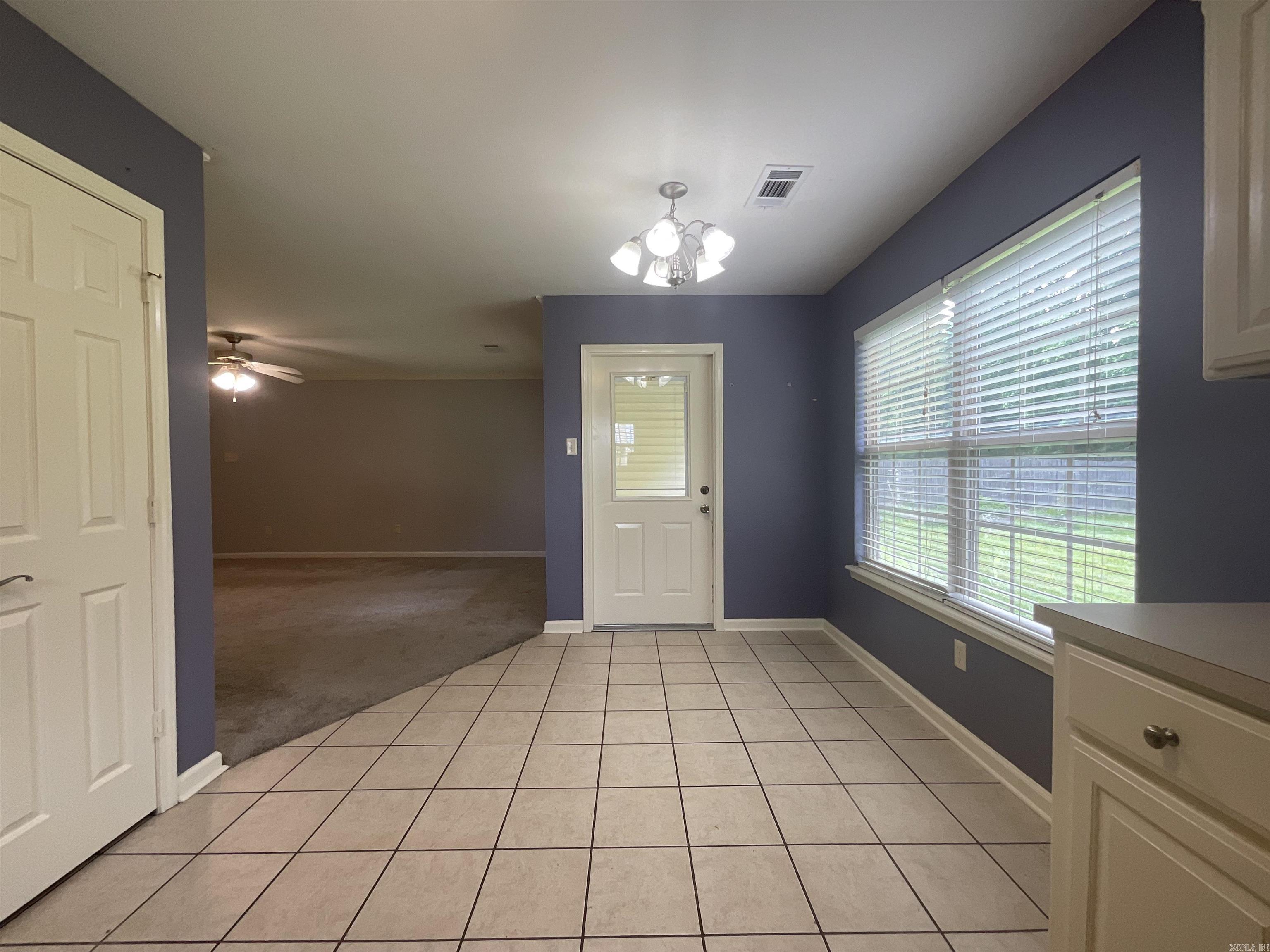 WILLOW LAKE - Residential