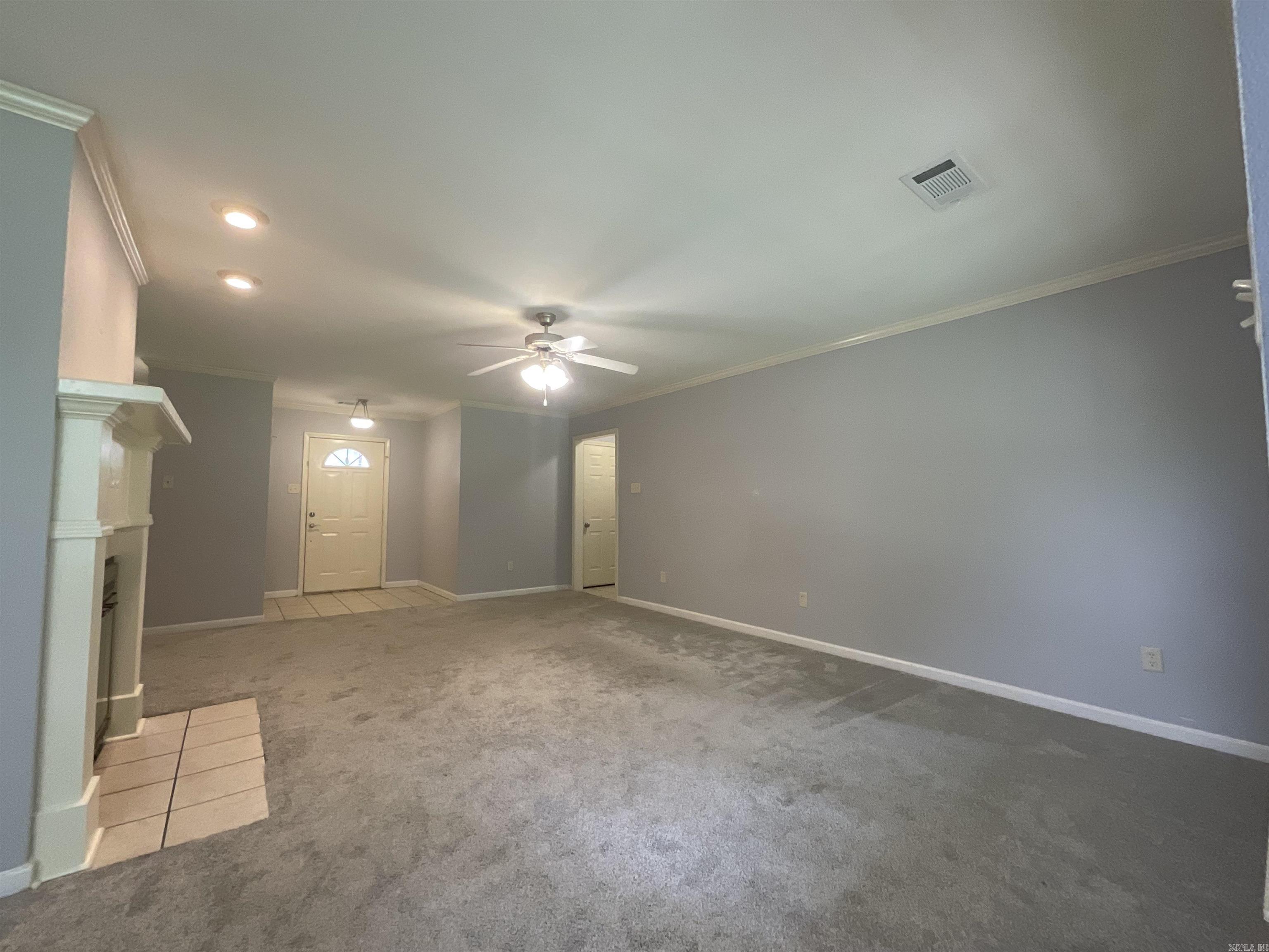 WILLOW LAKE - Residential
