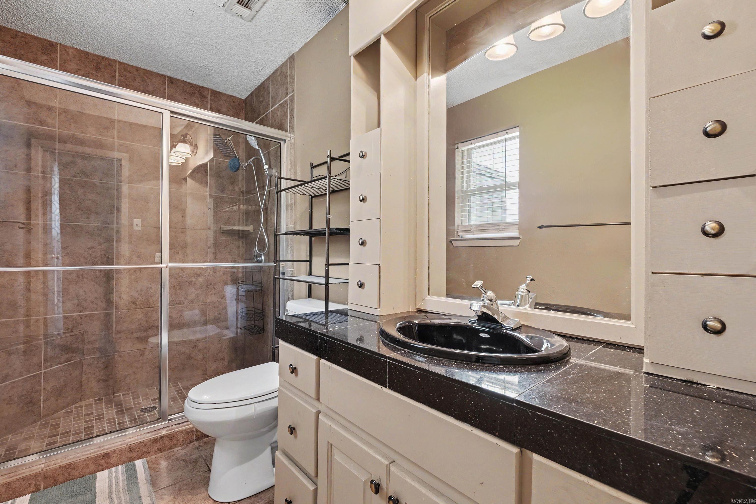 BLOOMFIELD HILLS - Residential