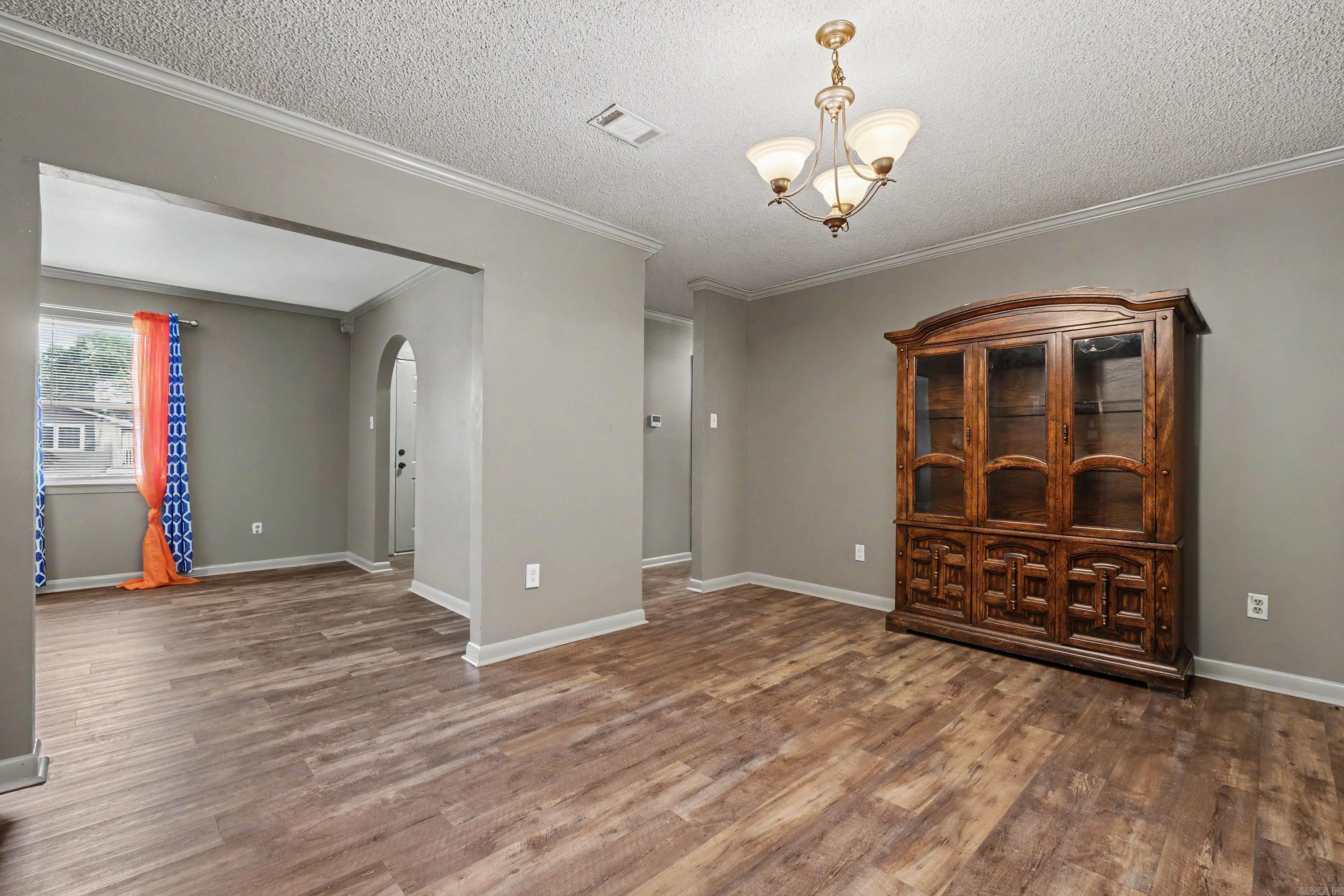 BLOOMFIELD HILLS - Residential
