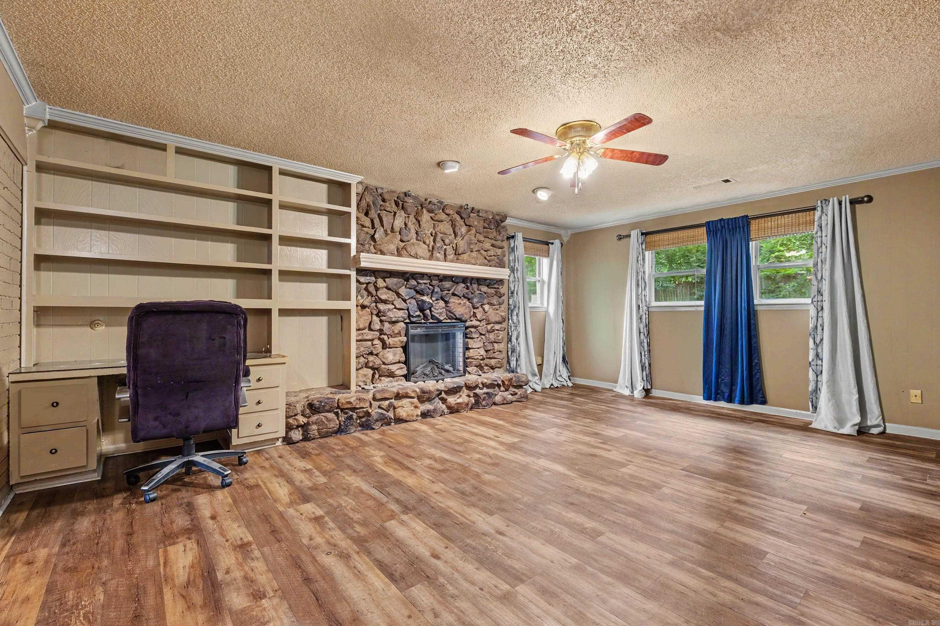 BLOOMFIELD HILLS - Residential