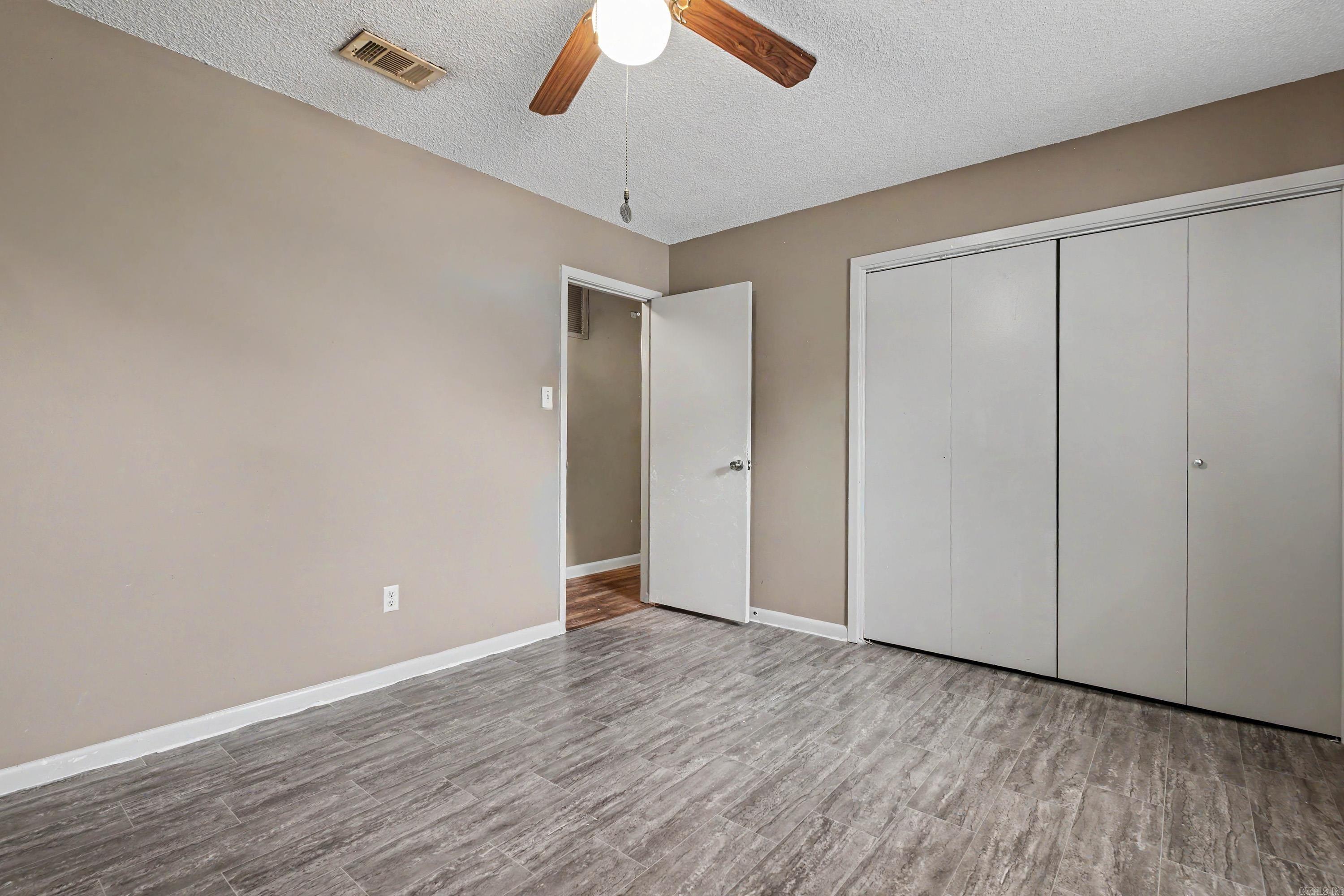 BLOOMFIELD HILLS - Residential