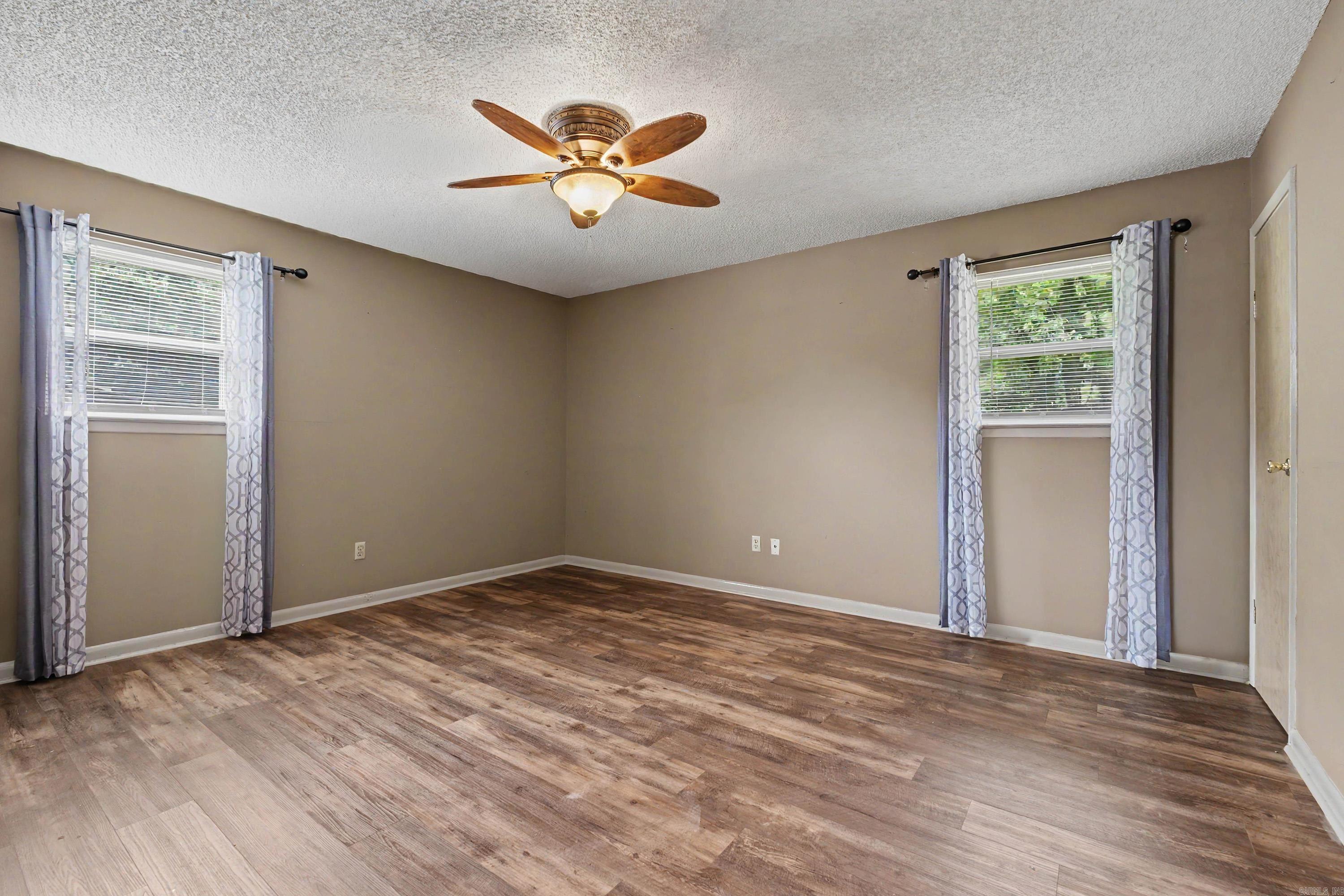 BLOOMFIELD HILLS - Residential