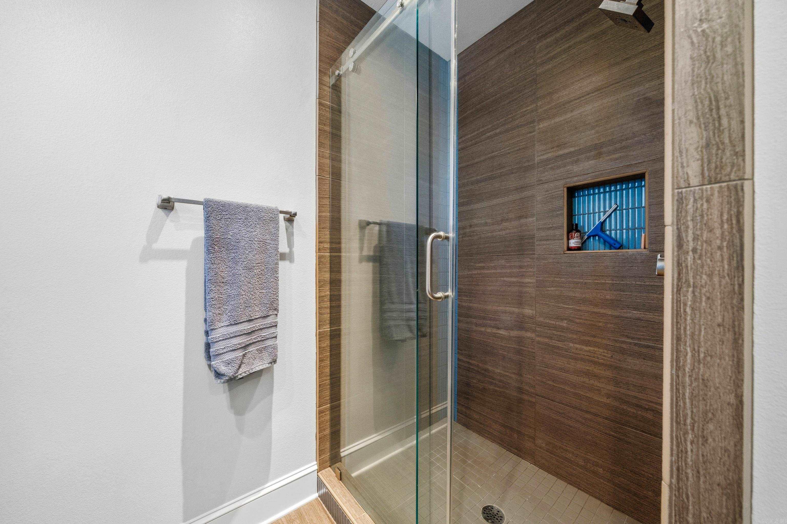 NELSON & BRIAN - Residential
