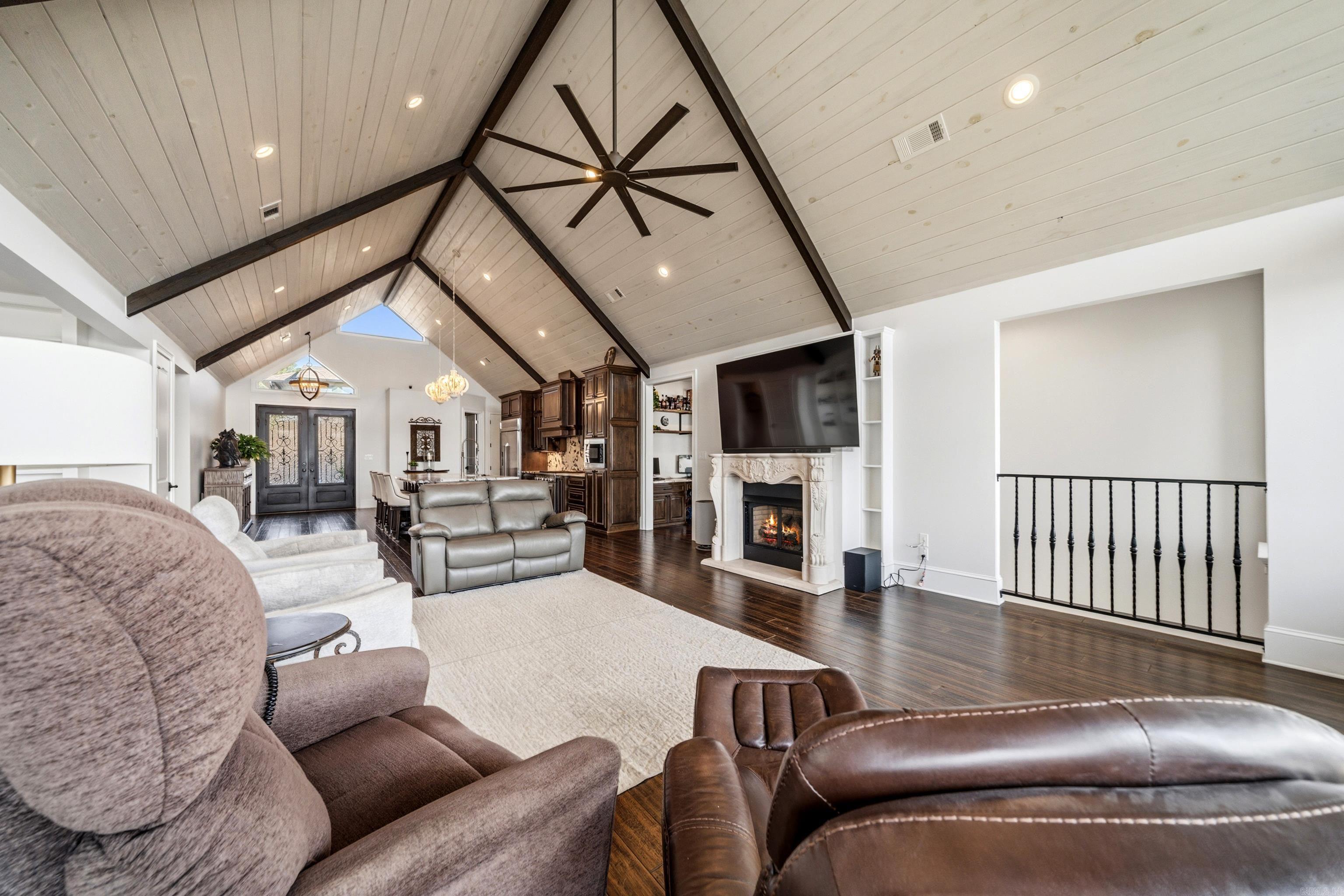 NELSON & BRIAN - Residential