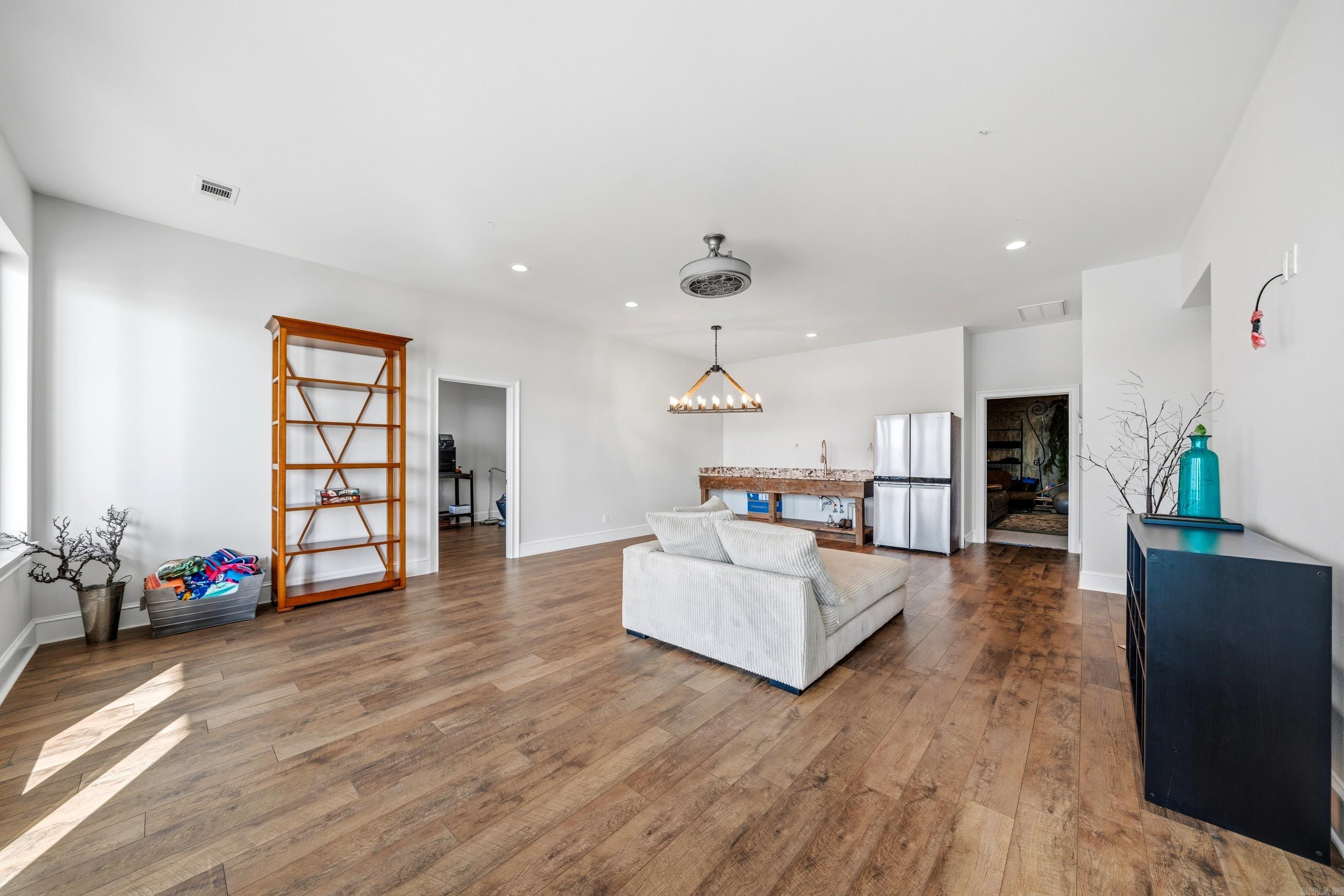 NELSON & BRIAN - Residential