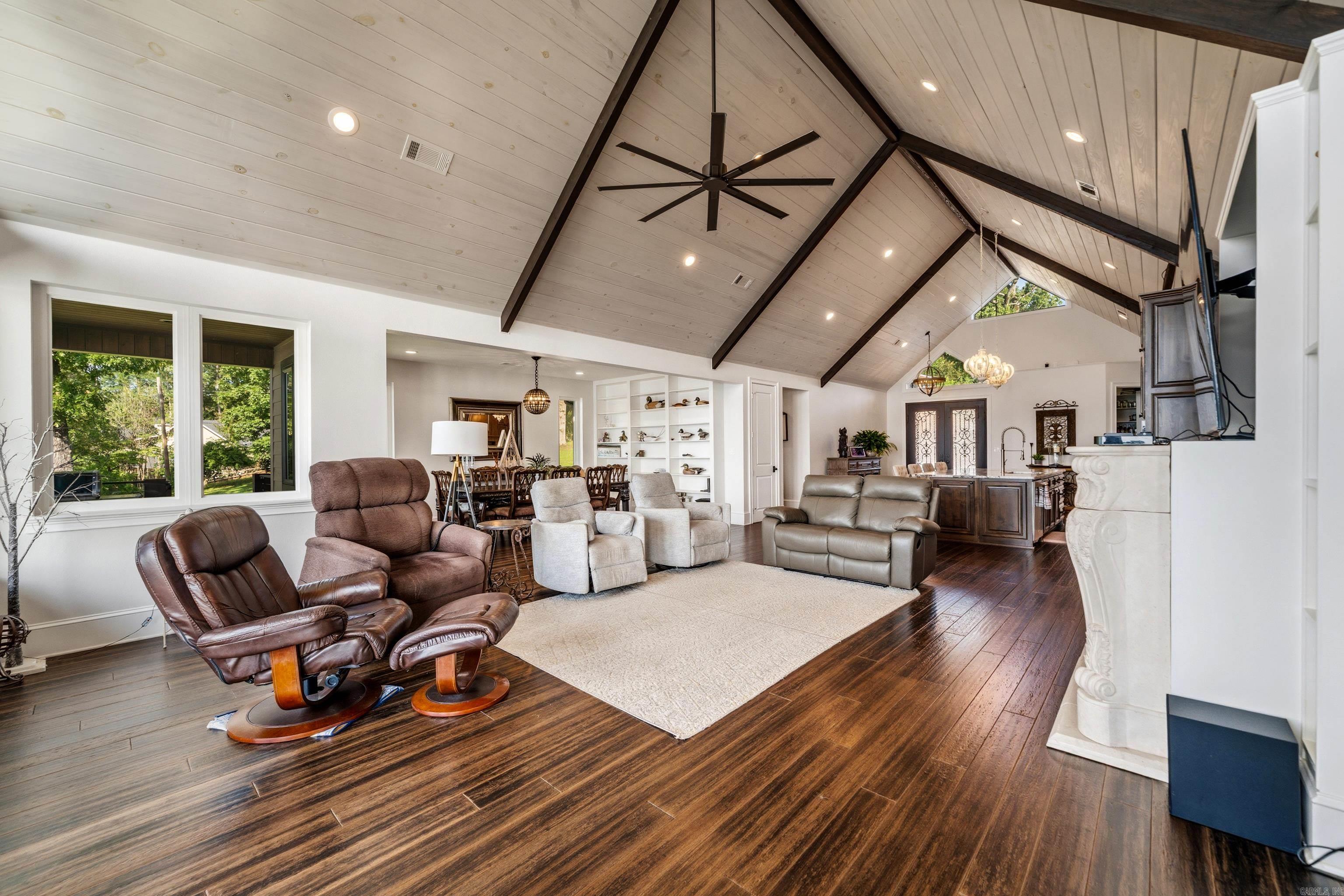 NELSON & BRIAN - Residential