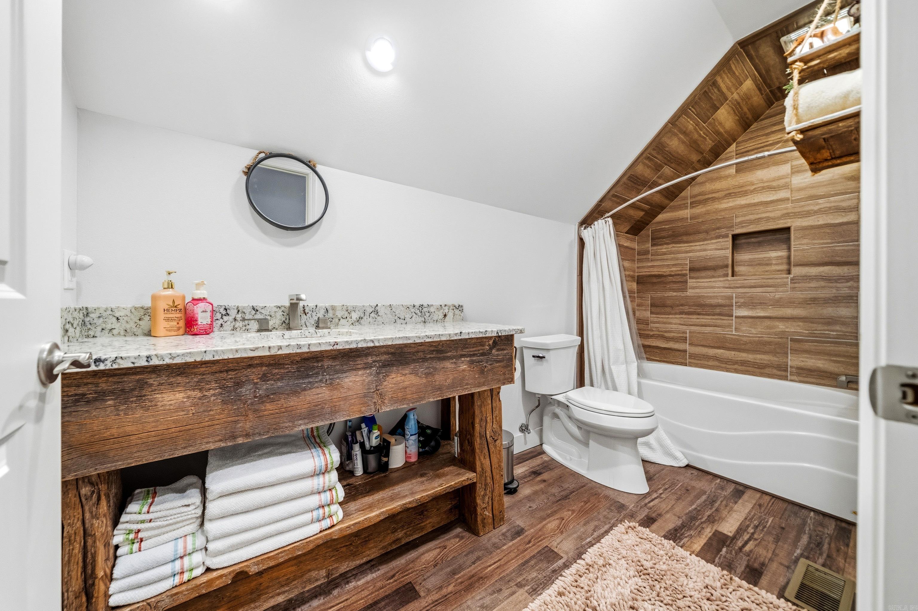 NELSON & BRIAN - Residential