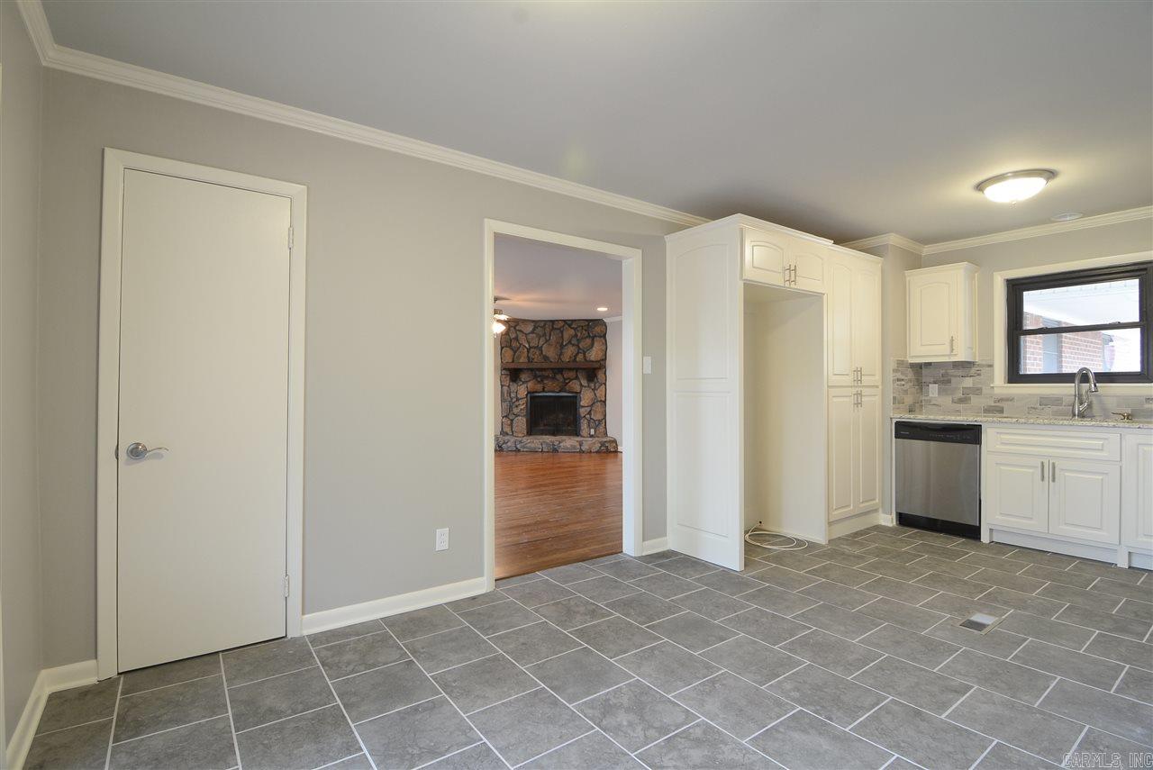 INDIAN HILLS - Residential