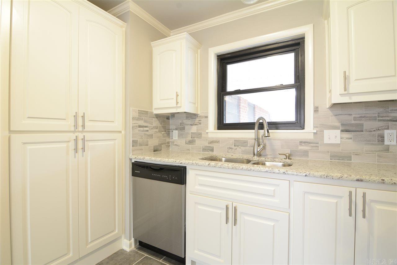 INDIAN HILLS - Residential