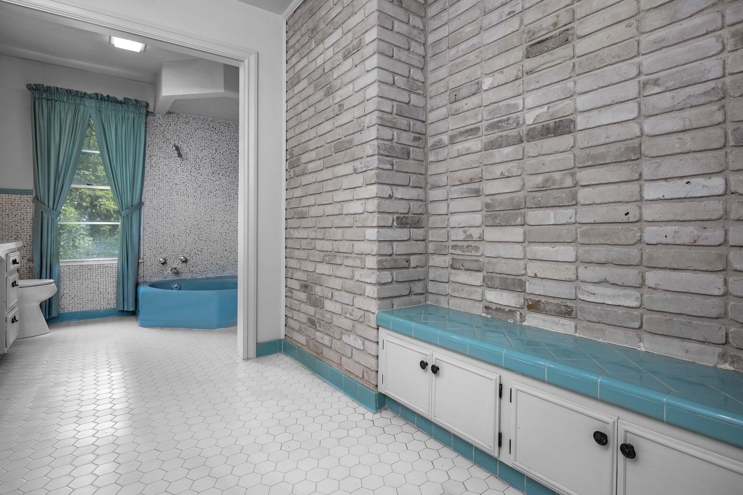 HYLAND HOMES - Residential