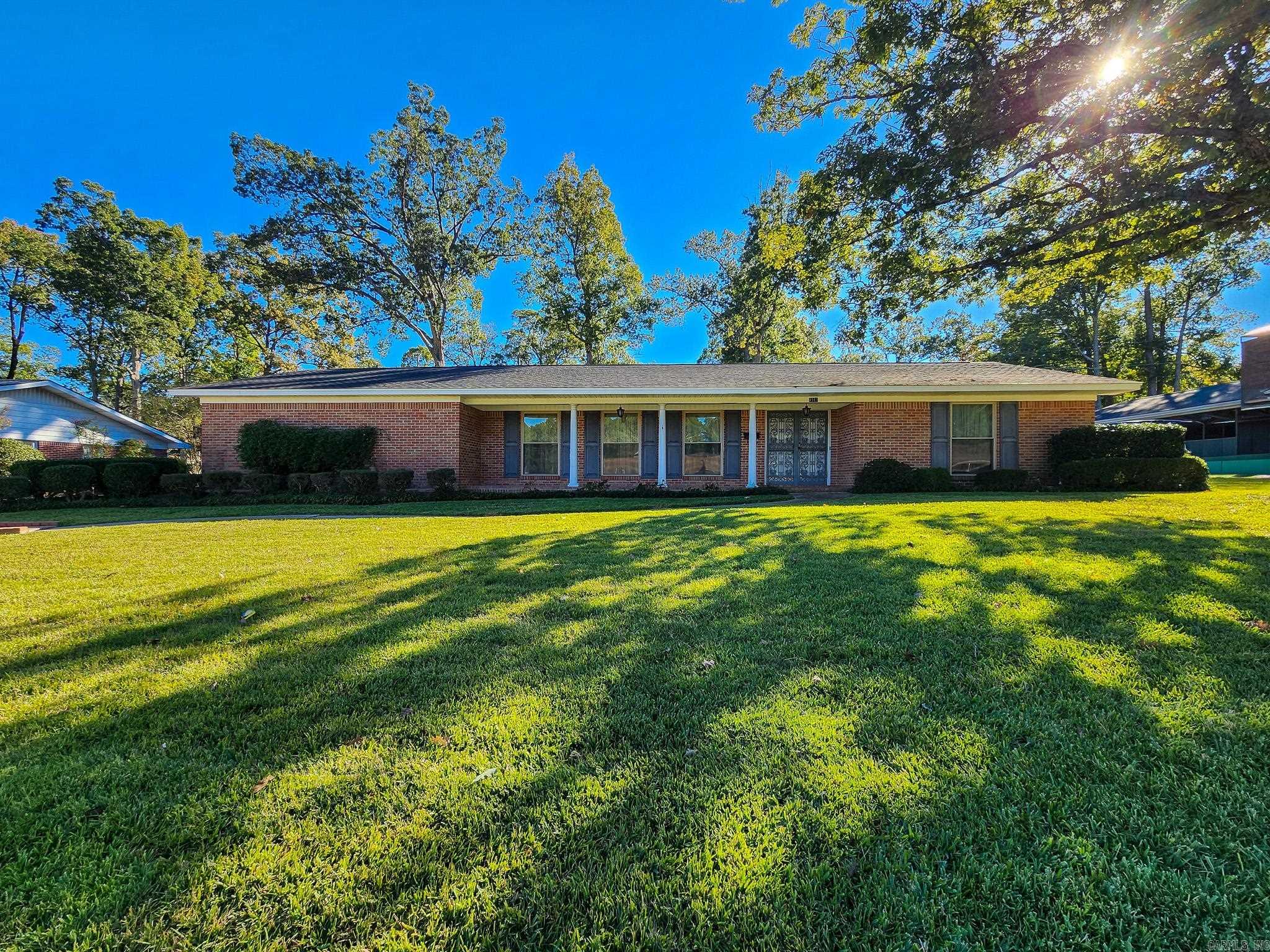 THOMPSON HEIGHTS 4TH S-D - Residential