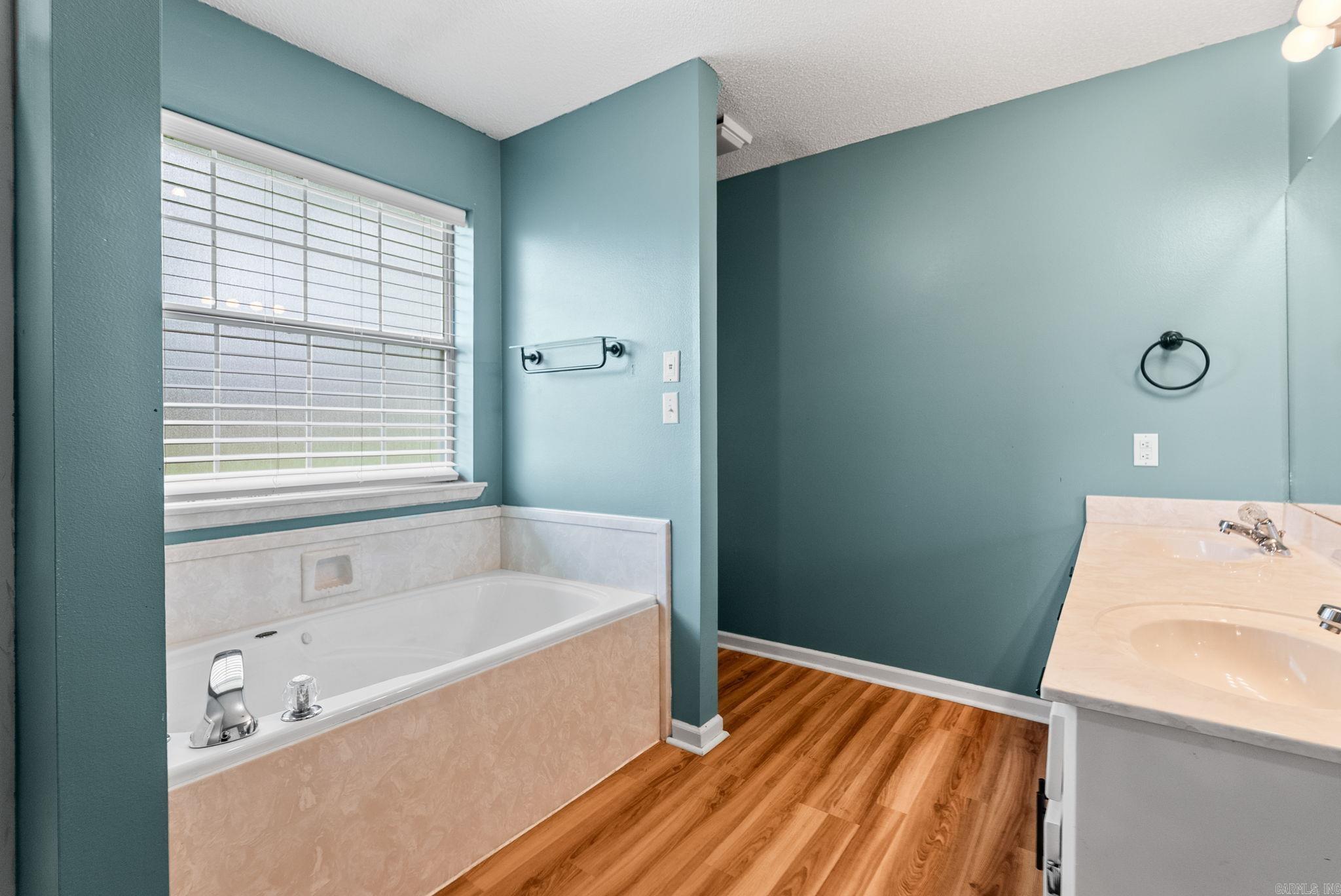 DEERFIELD ESTATES - Residential