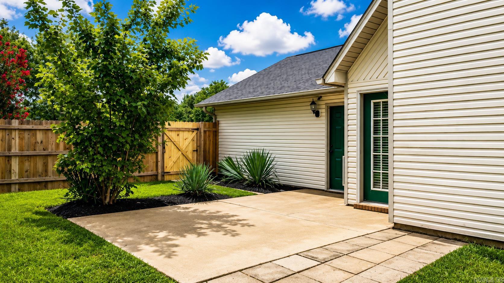 DEERFIELD ESTATES - Residential
