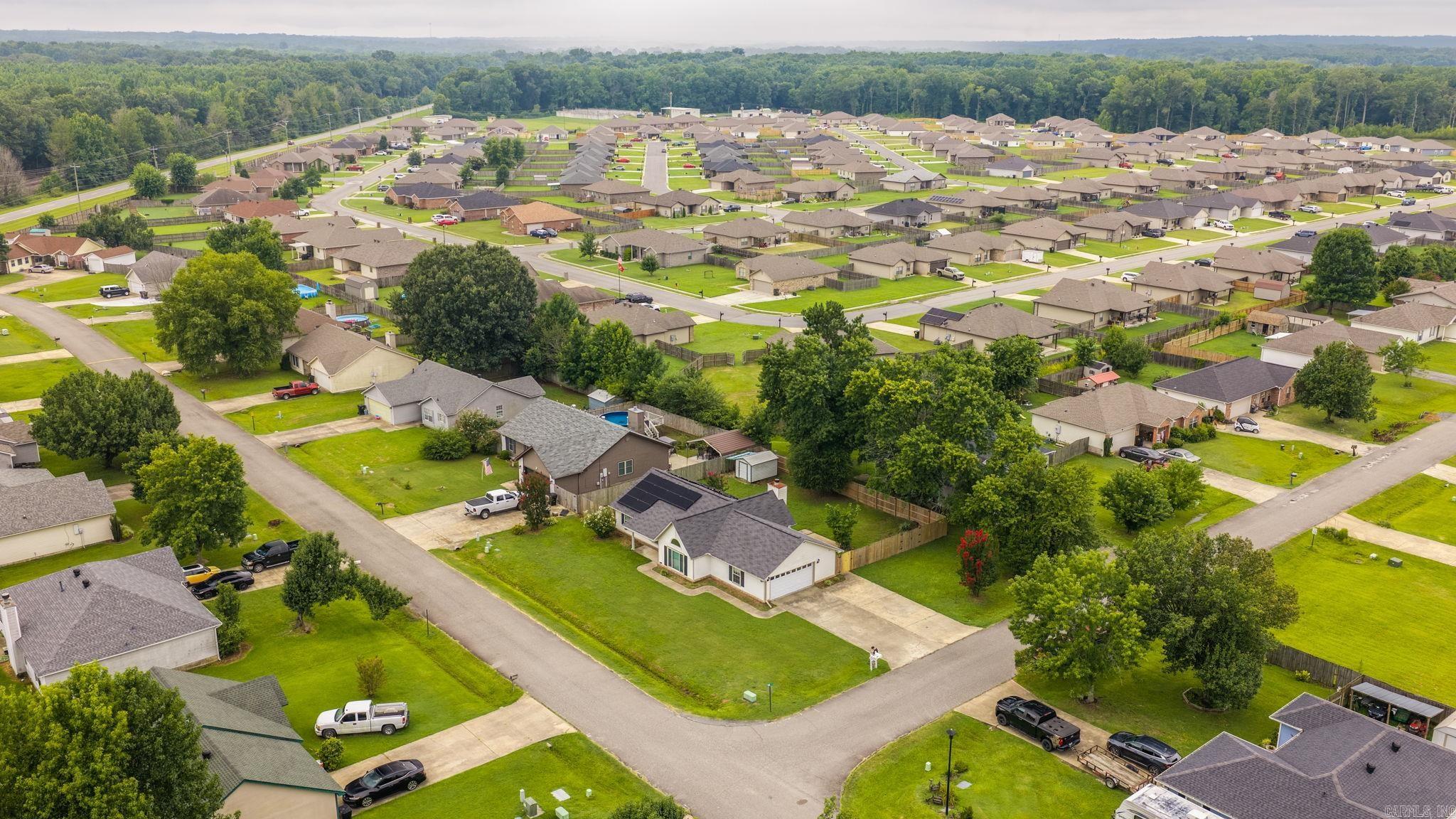 DEERFIELD ESTATES - Residential