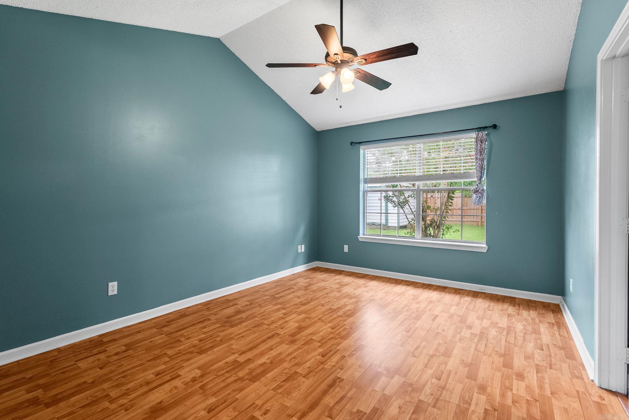 DEERFIELD ESTATES - Residential