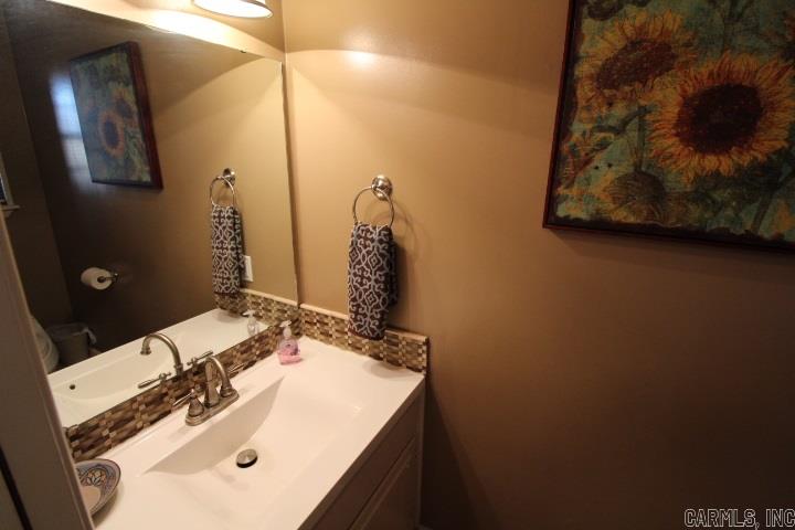 MAUMELLE CLUB MANOR TO CRYSTAL - Residential