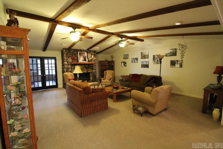 MAUMELLE CLUB MANOR TO CRYSTAL - Residential