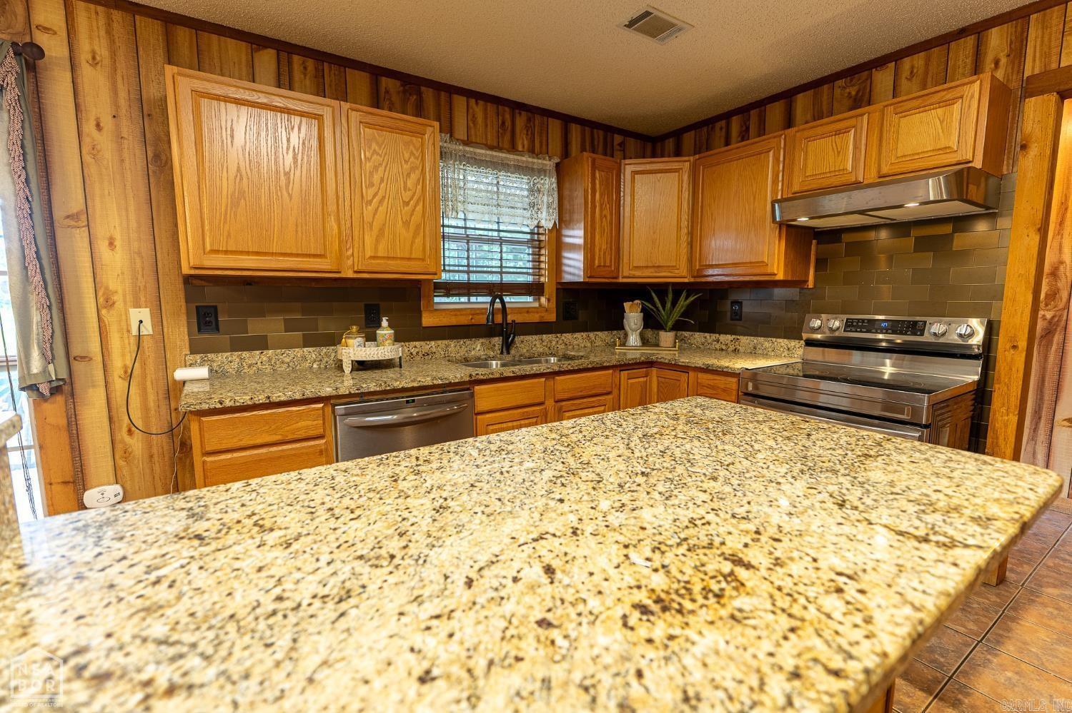 CEDAR VALLEY S/D - Residential