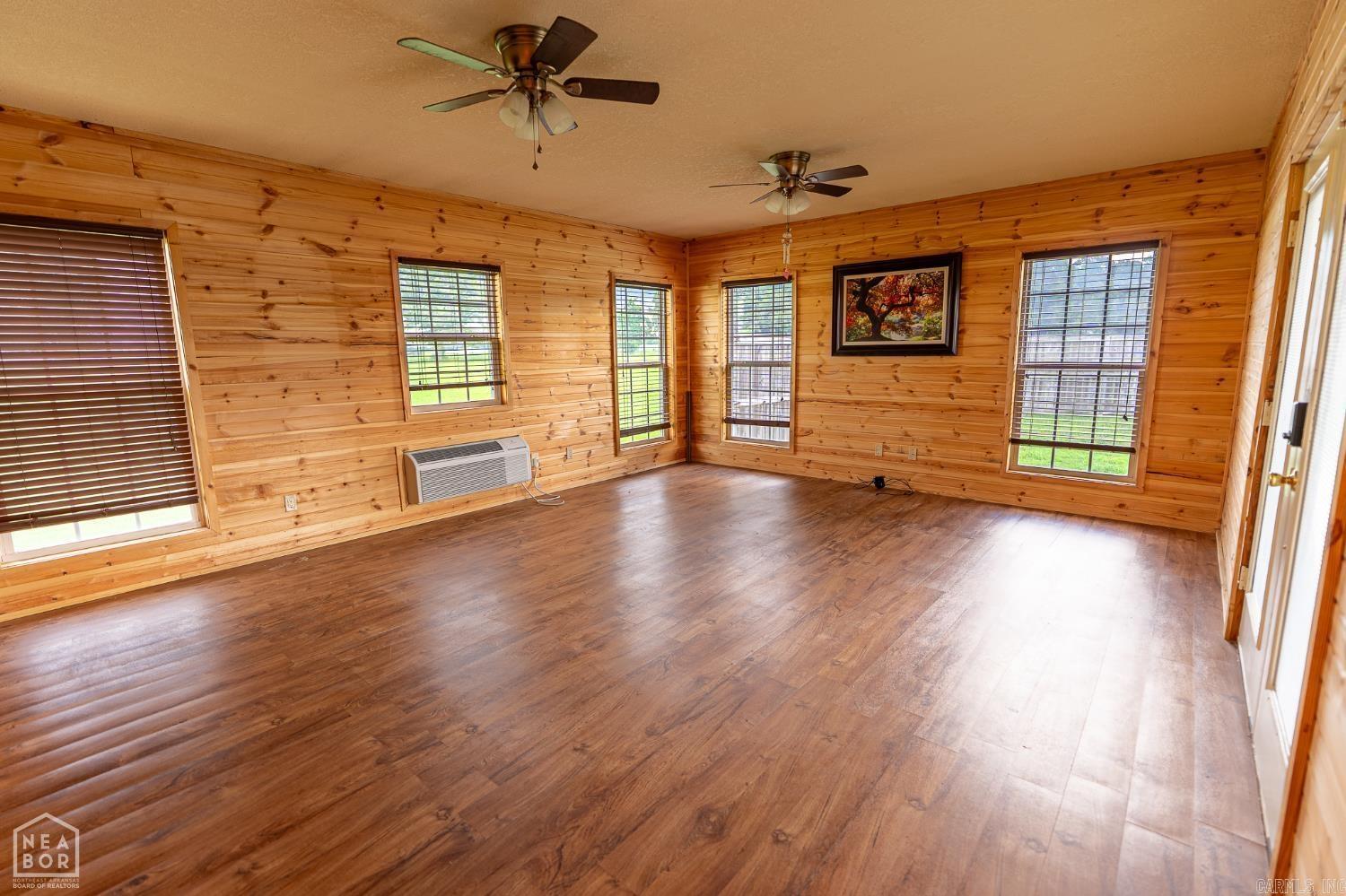 CEDAR VALLEY S/D - Residential