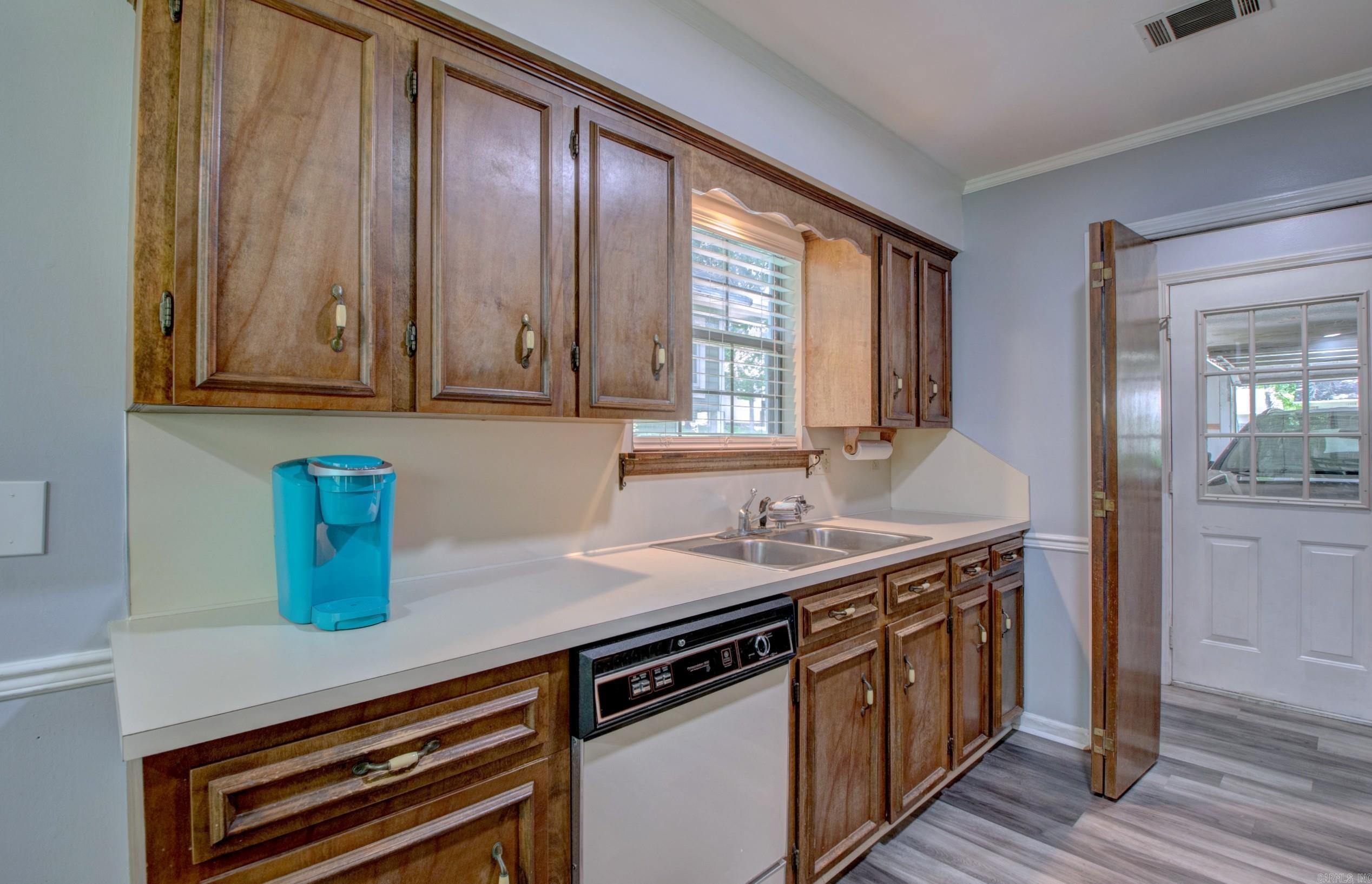 CRYSTAL VALLEY MANOR - Residential
