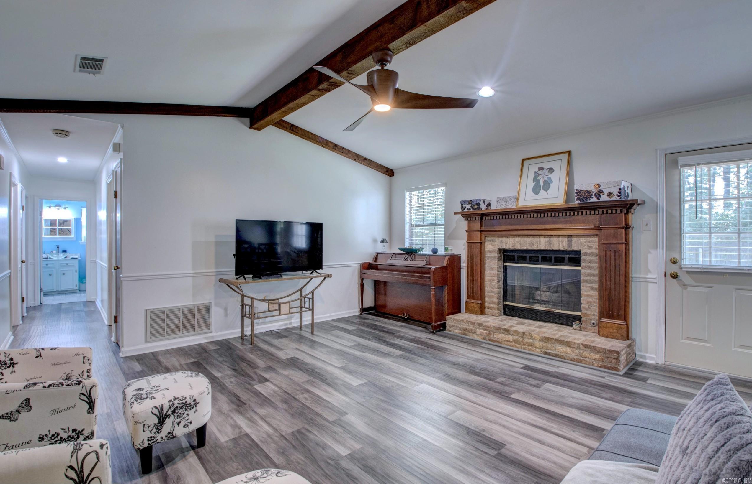 CRYSTAL VALLEY MANOR - Residential