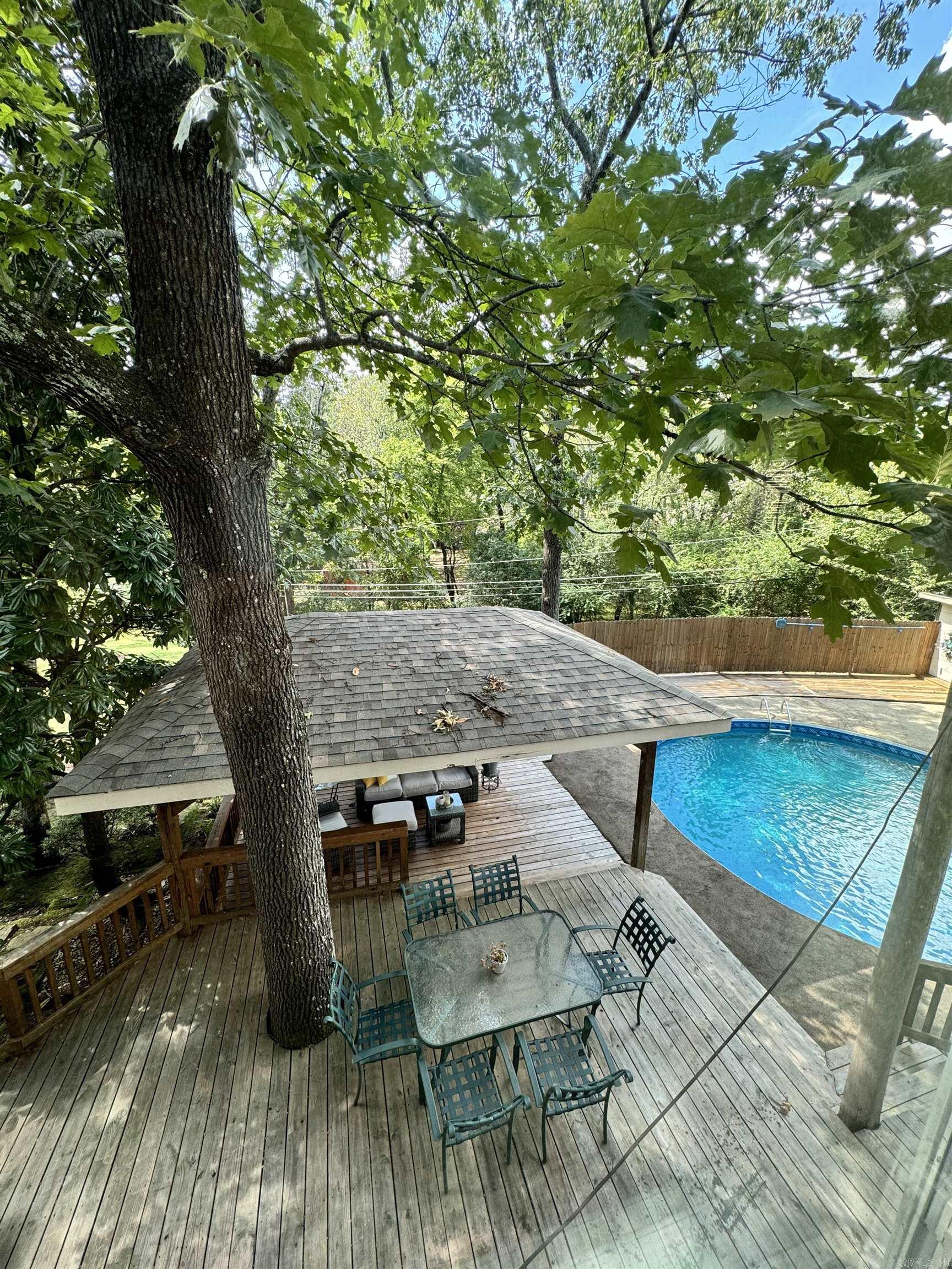 INDIAN HILLS - Residential