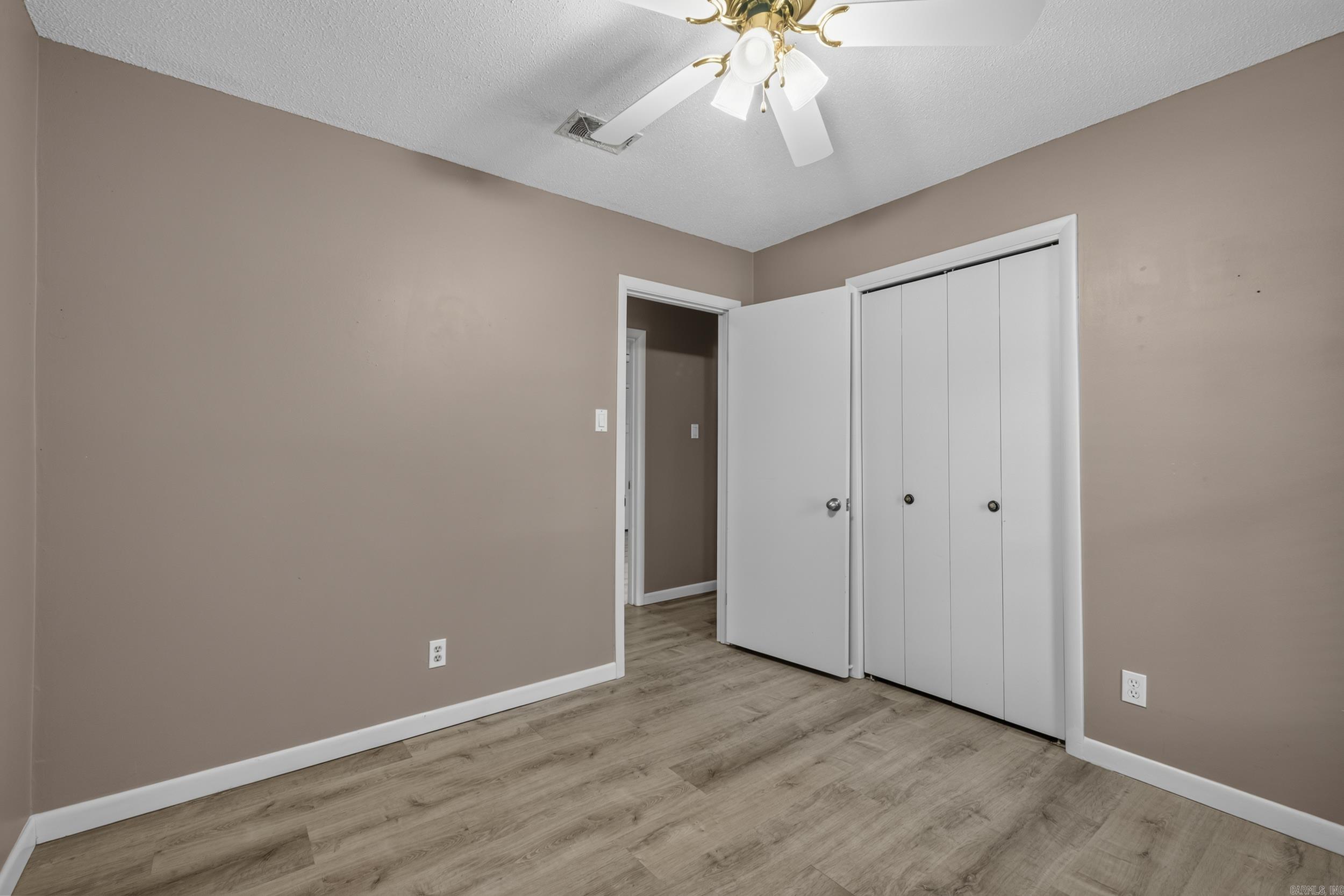 INDIAN HILLS - Residential