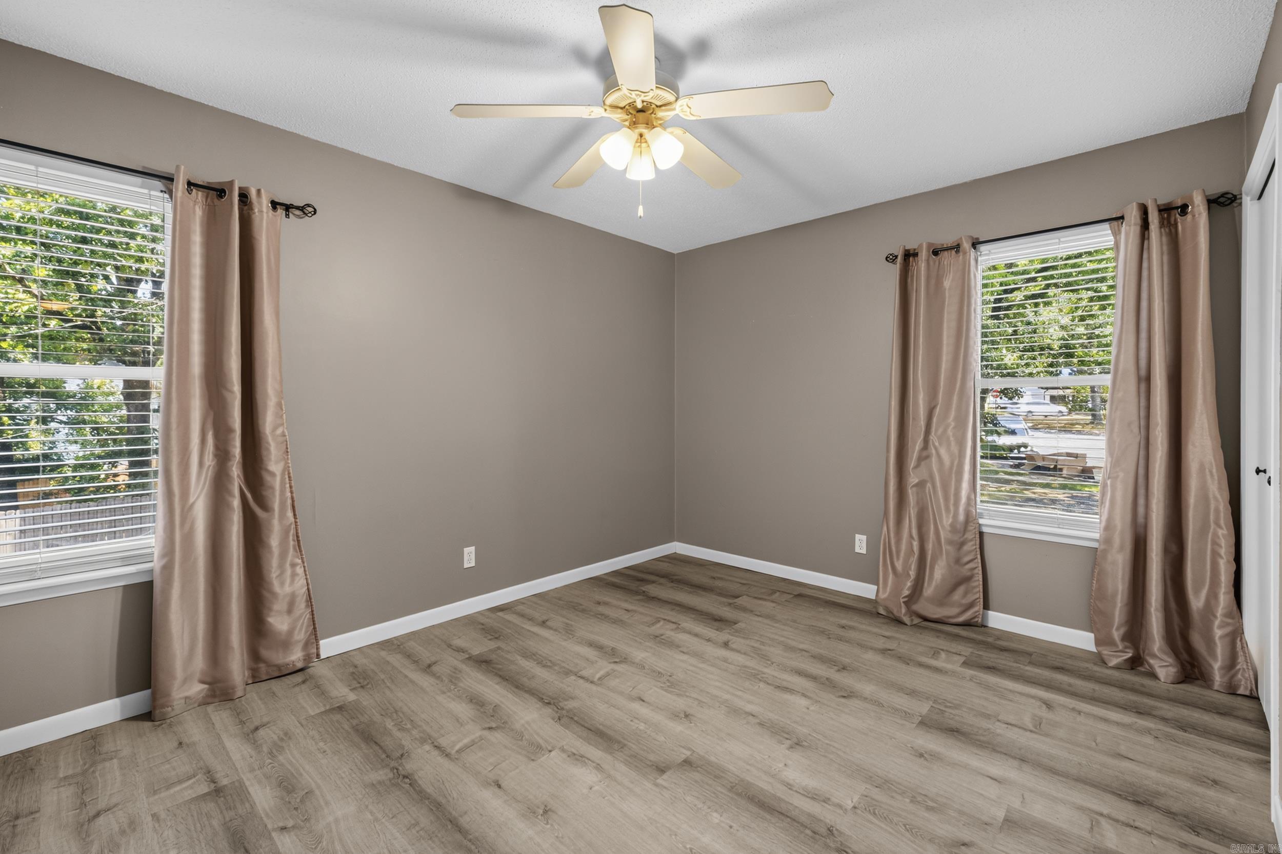 INDIAN HILLS - Residential