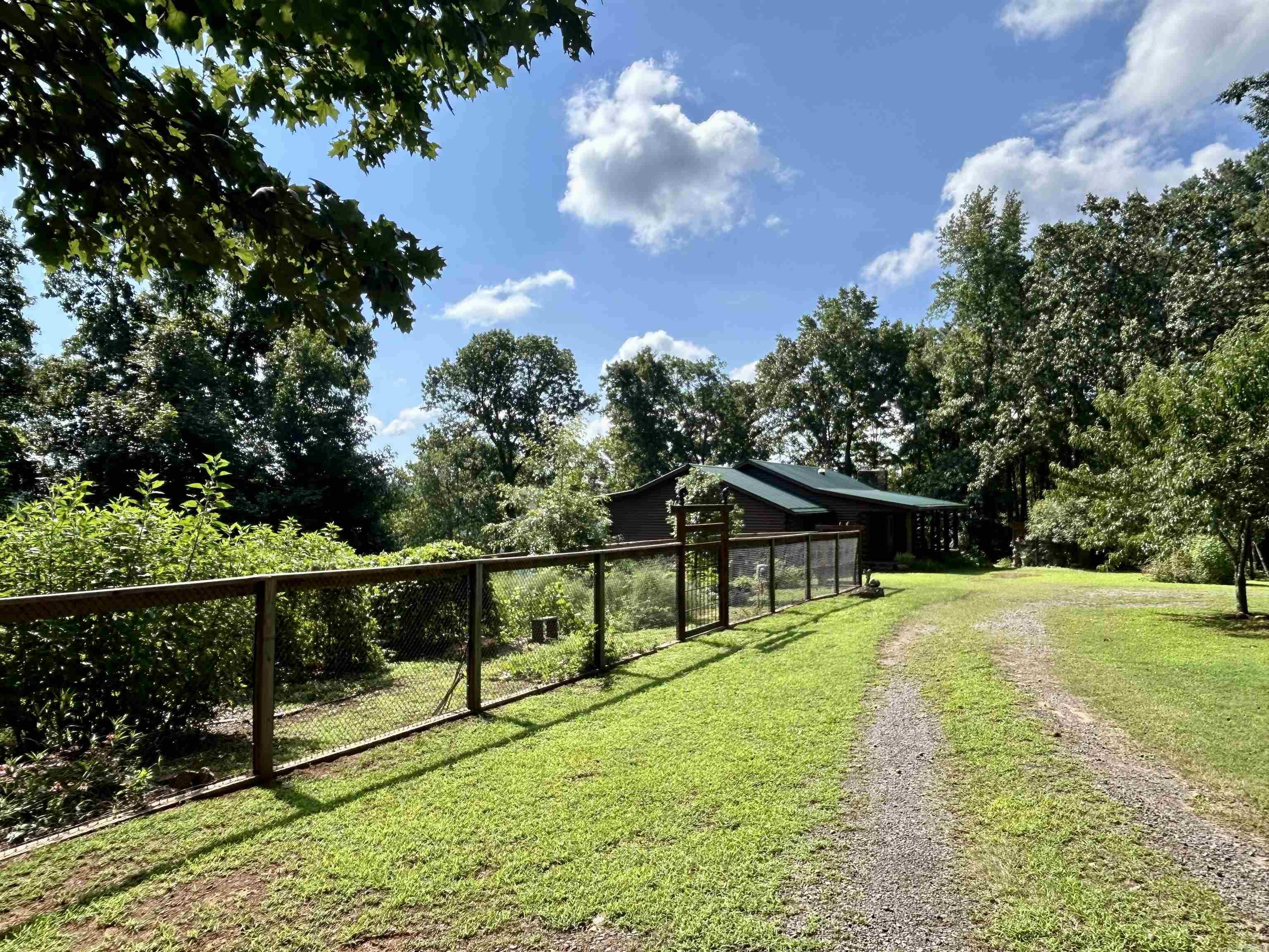 SHIRLEY - Residential