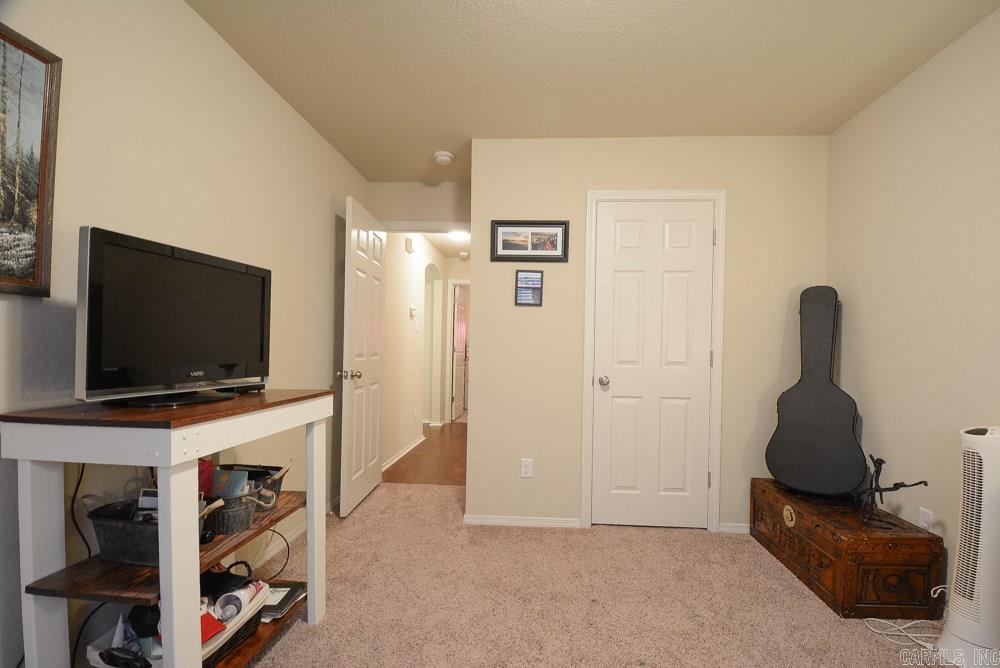 TRAMMEL ESTATES - Residential