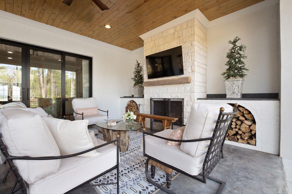 CHENAL VALLEY HALLEN COURT - Residential