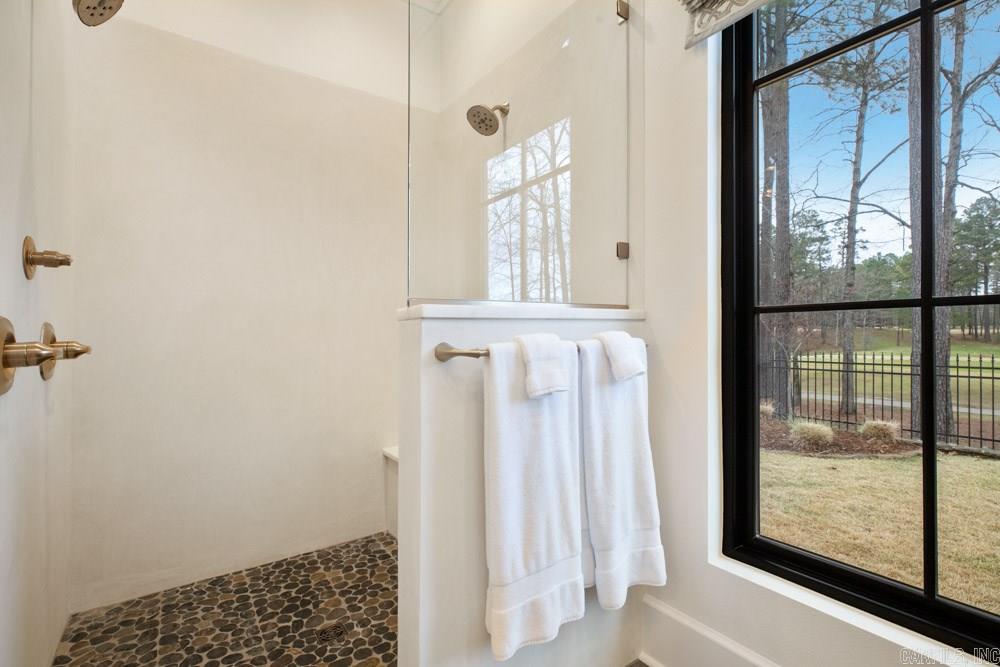 CHENAL VALLEY HALLEN COURT - Residential