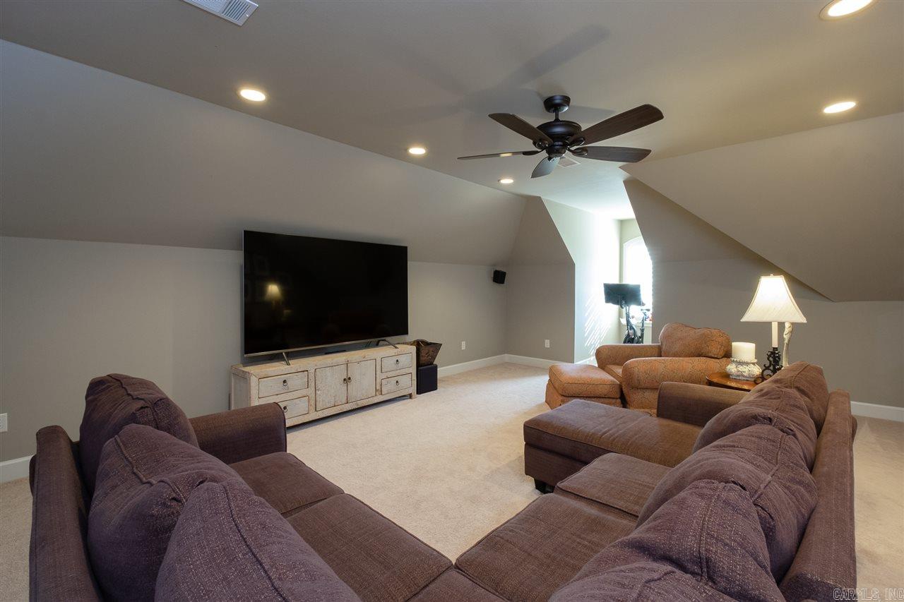 CHENAL VALLEY DEAUVILLE PLACE - Residential