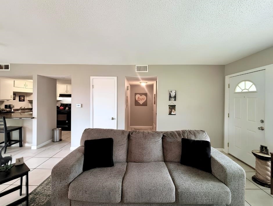 TOWNHOUSE - Residential