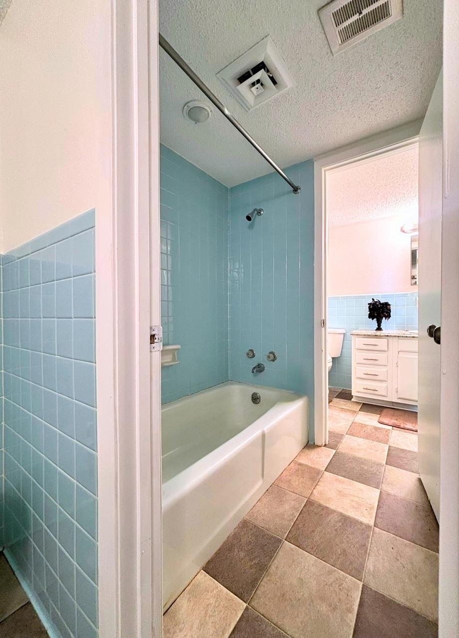 TOWNHOUSE - Residential