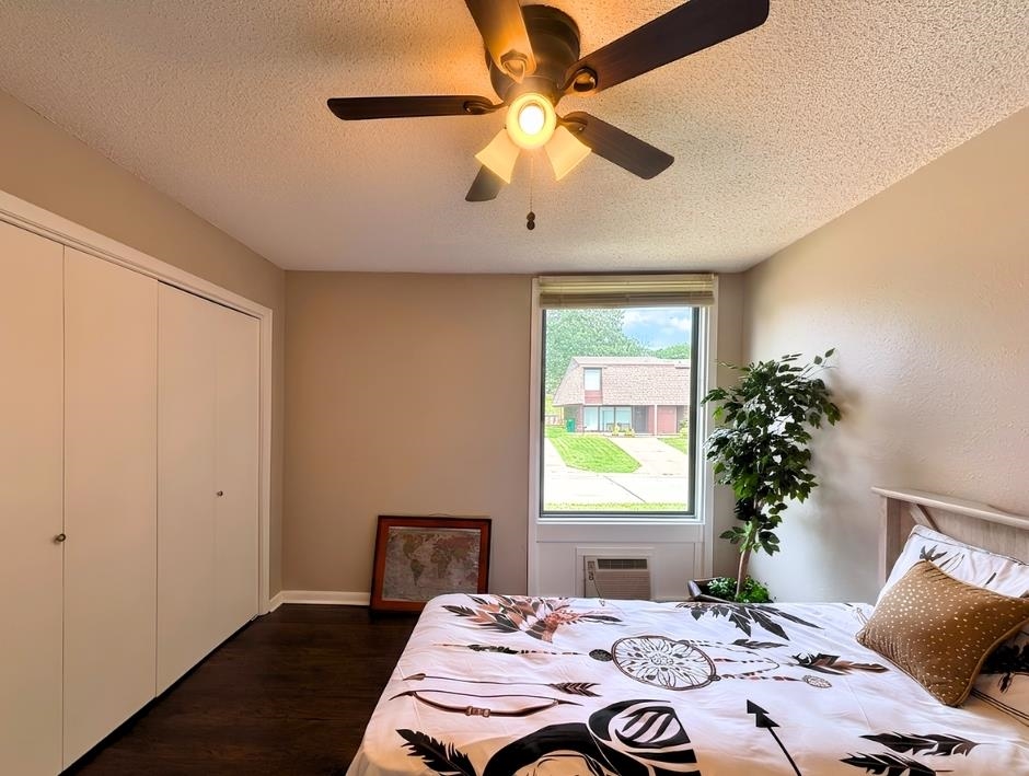TOWNHOUSE - Residential