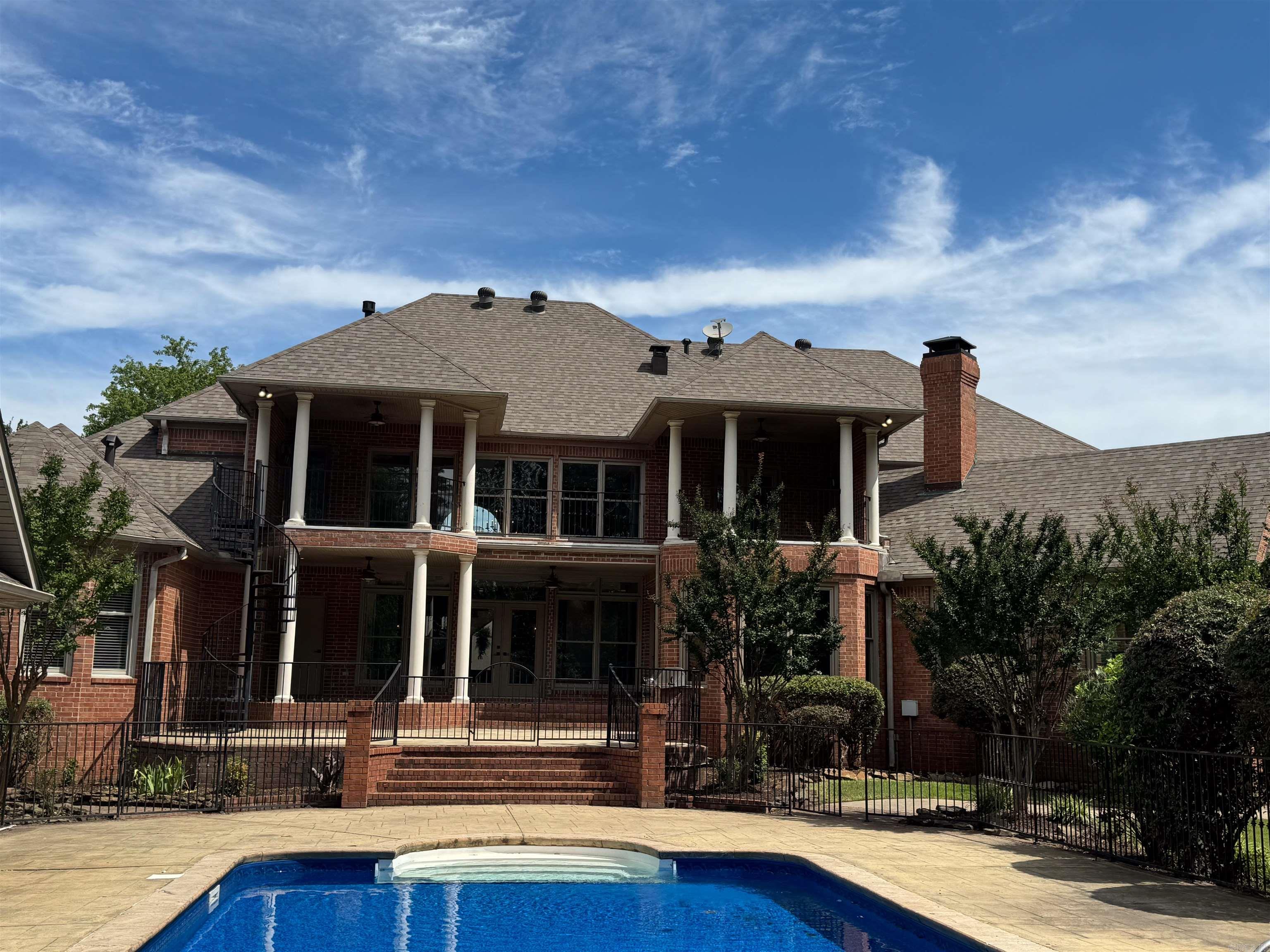 CENTENNIAL VALLEY - Residential