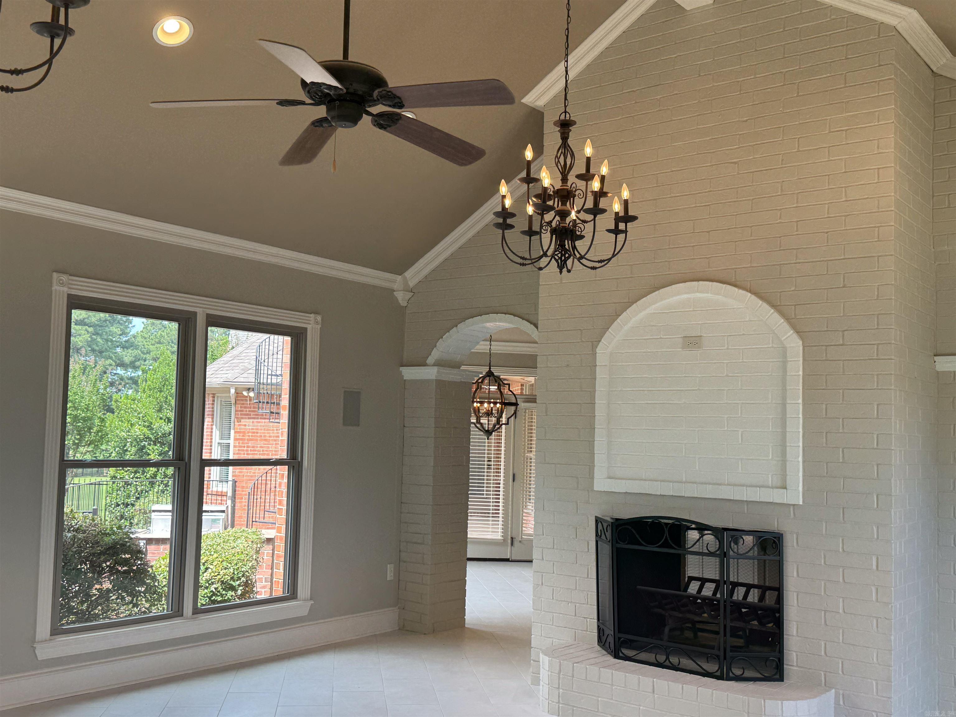 CENTENNIAL VALLEY - Residential