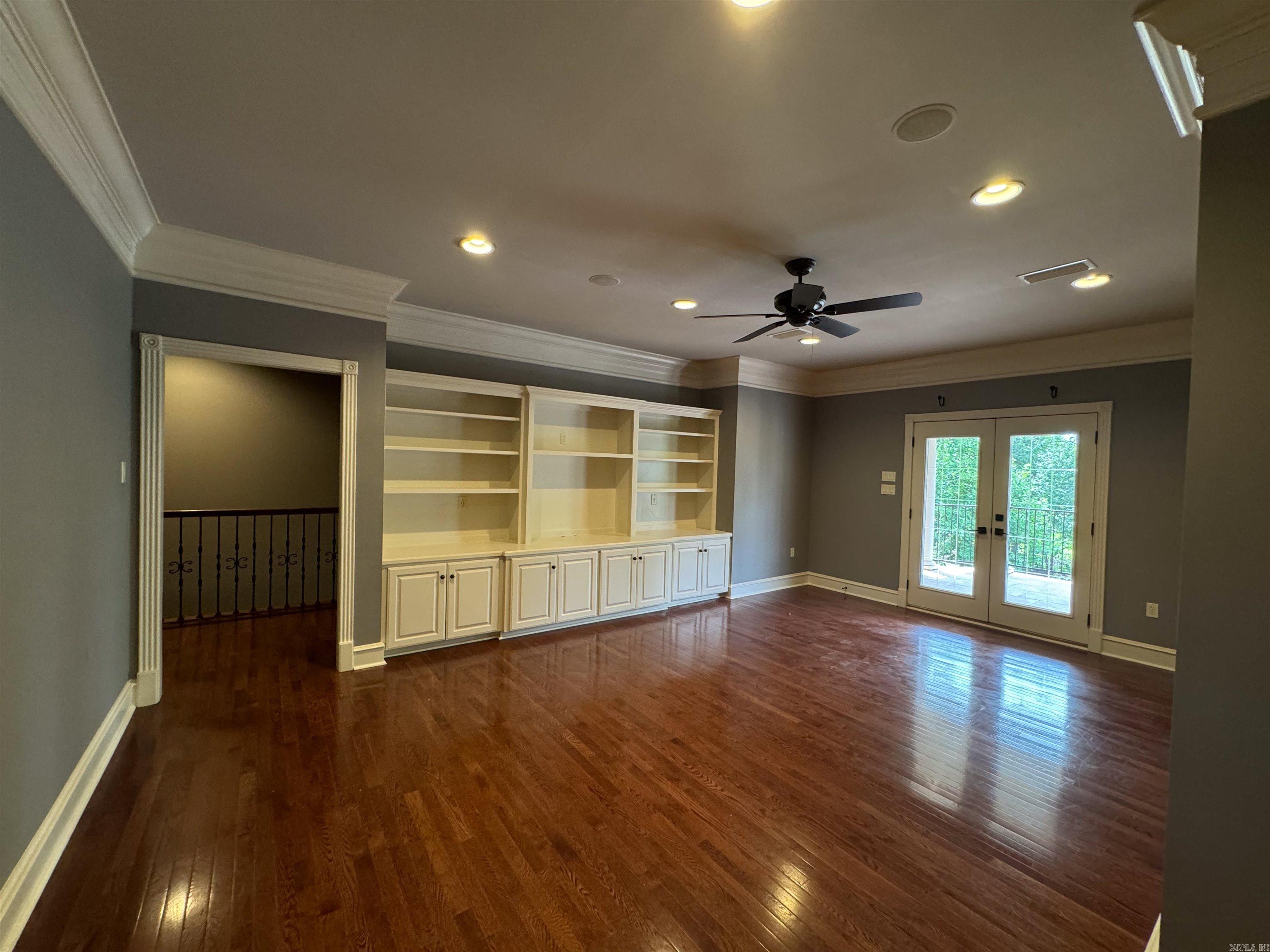 CENTENNIAL VALLEY - Residential