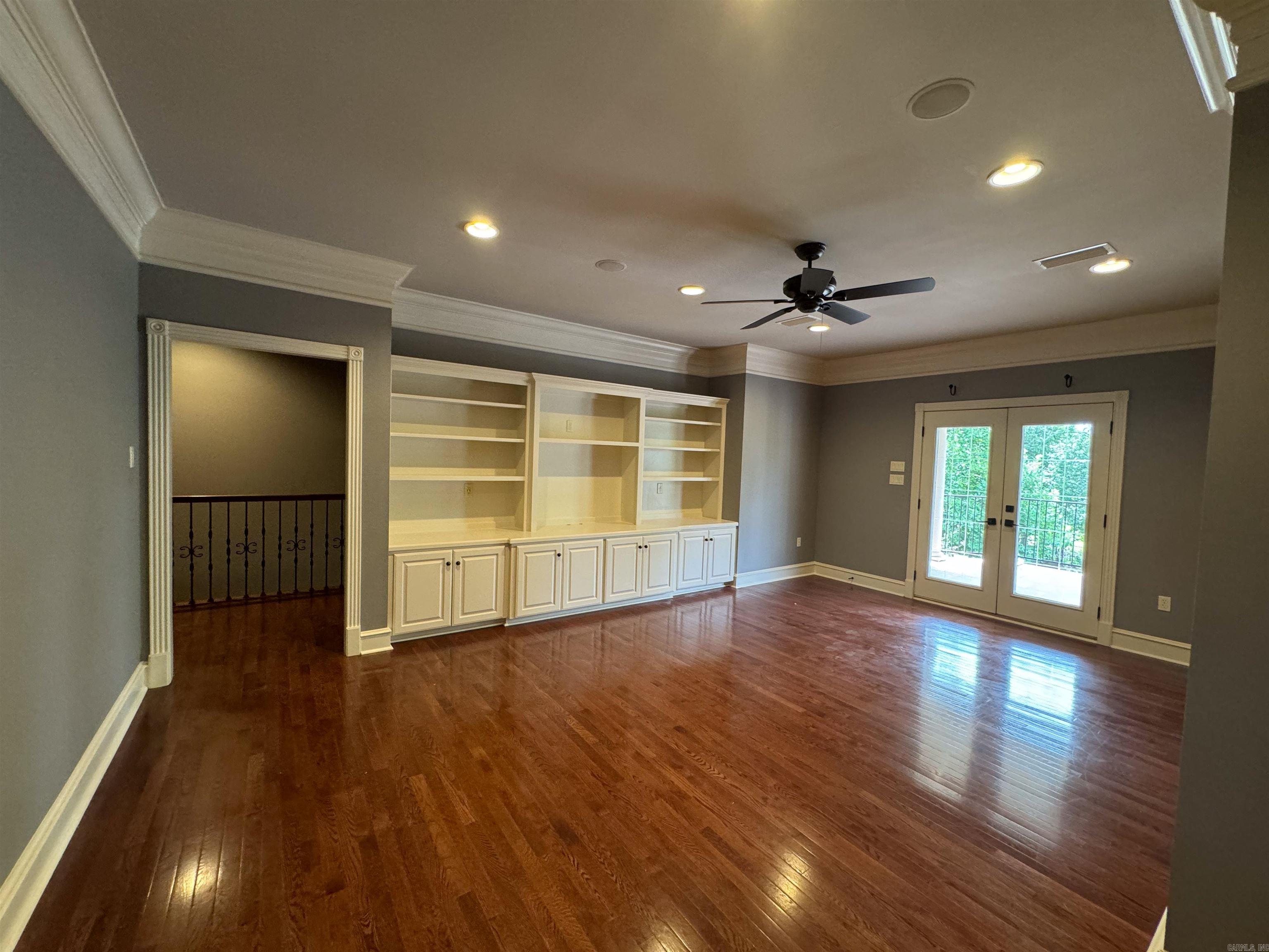 CENTENNIAL VALLEY - Residential