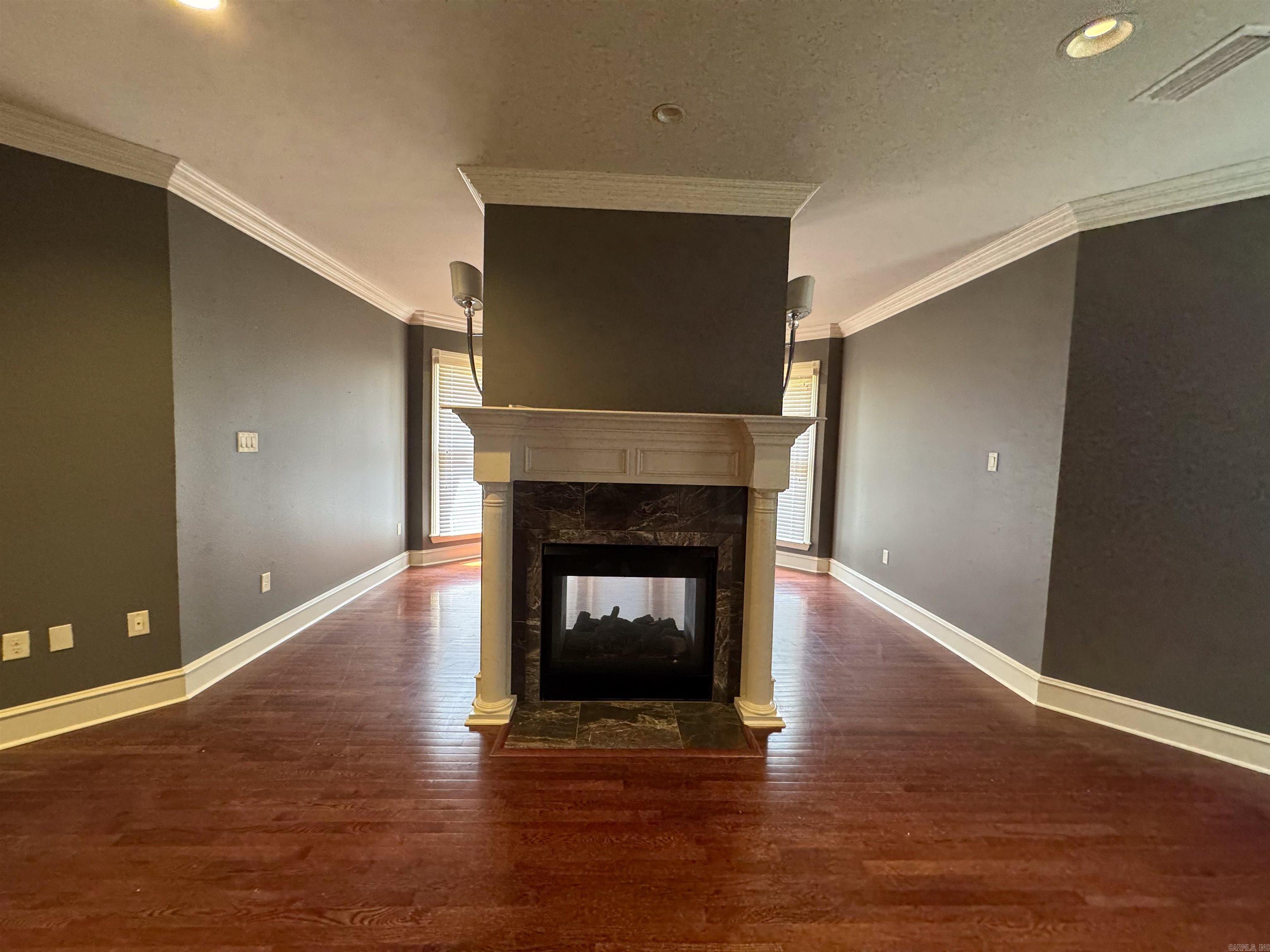 CENTENNIAL VALLEY - Residential